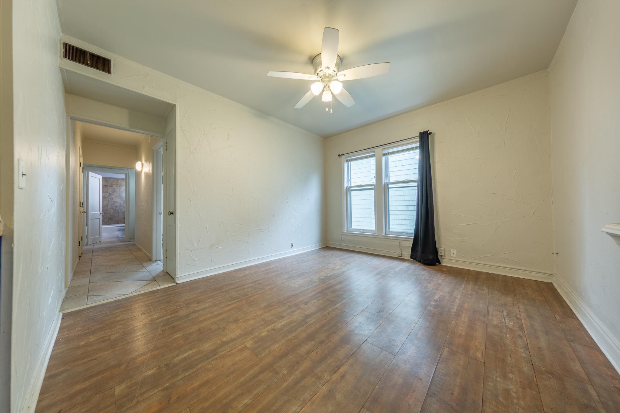 View of Residential Income at 2015 2nd Avenue, Minneapolis MN 55404, Minneapolis (20 of 44) - Mike Wilen | Minnesota Team Real Estate