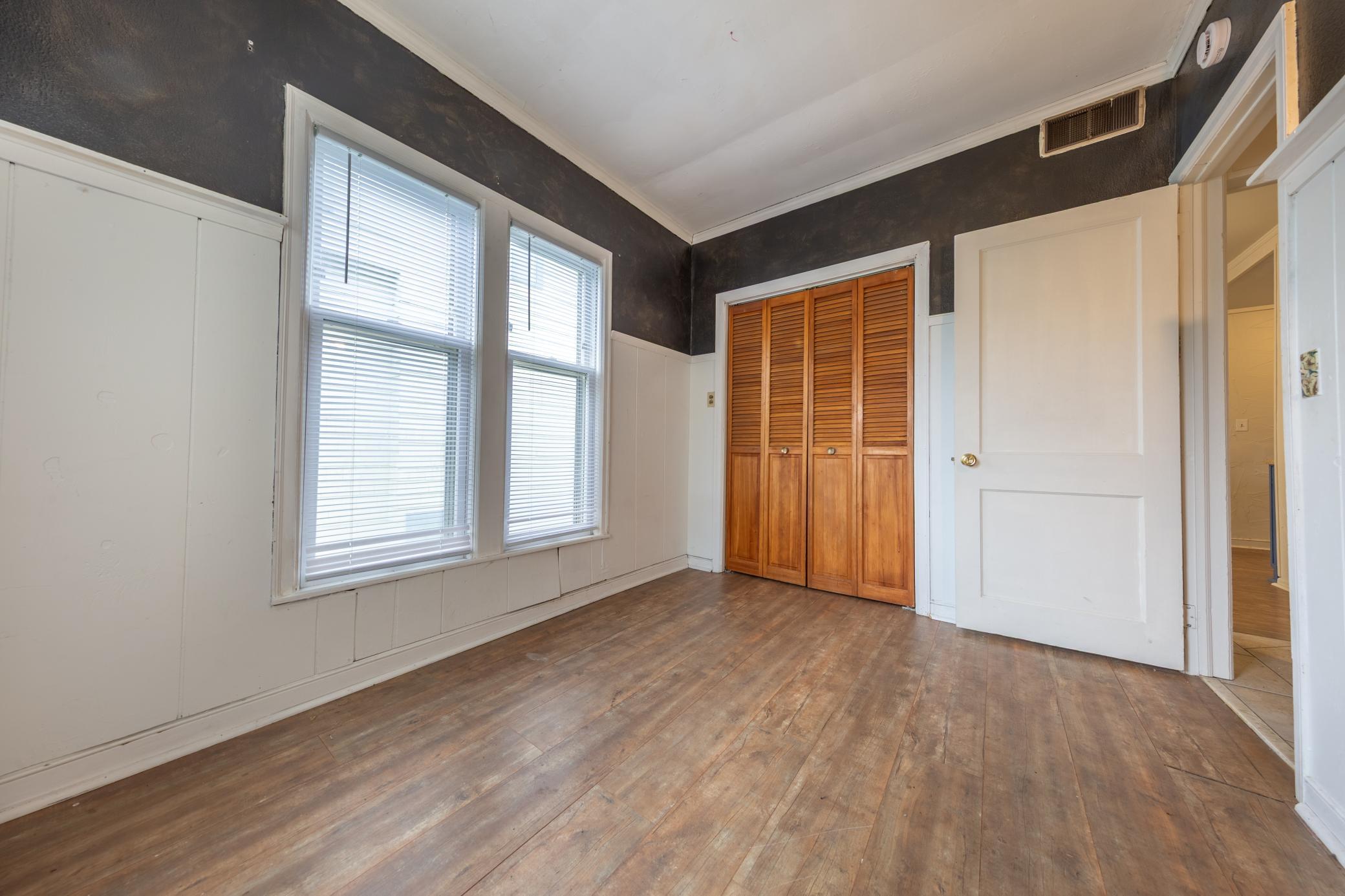 View of Residential Income at 2015 2nd Avenue, Minneapolis MN 55404, Minneapolis (22 of 44) - Mike Wilen | Minnesota Team Real Estate