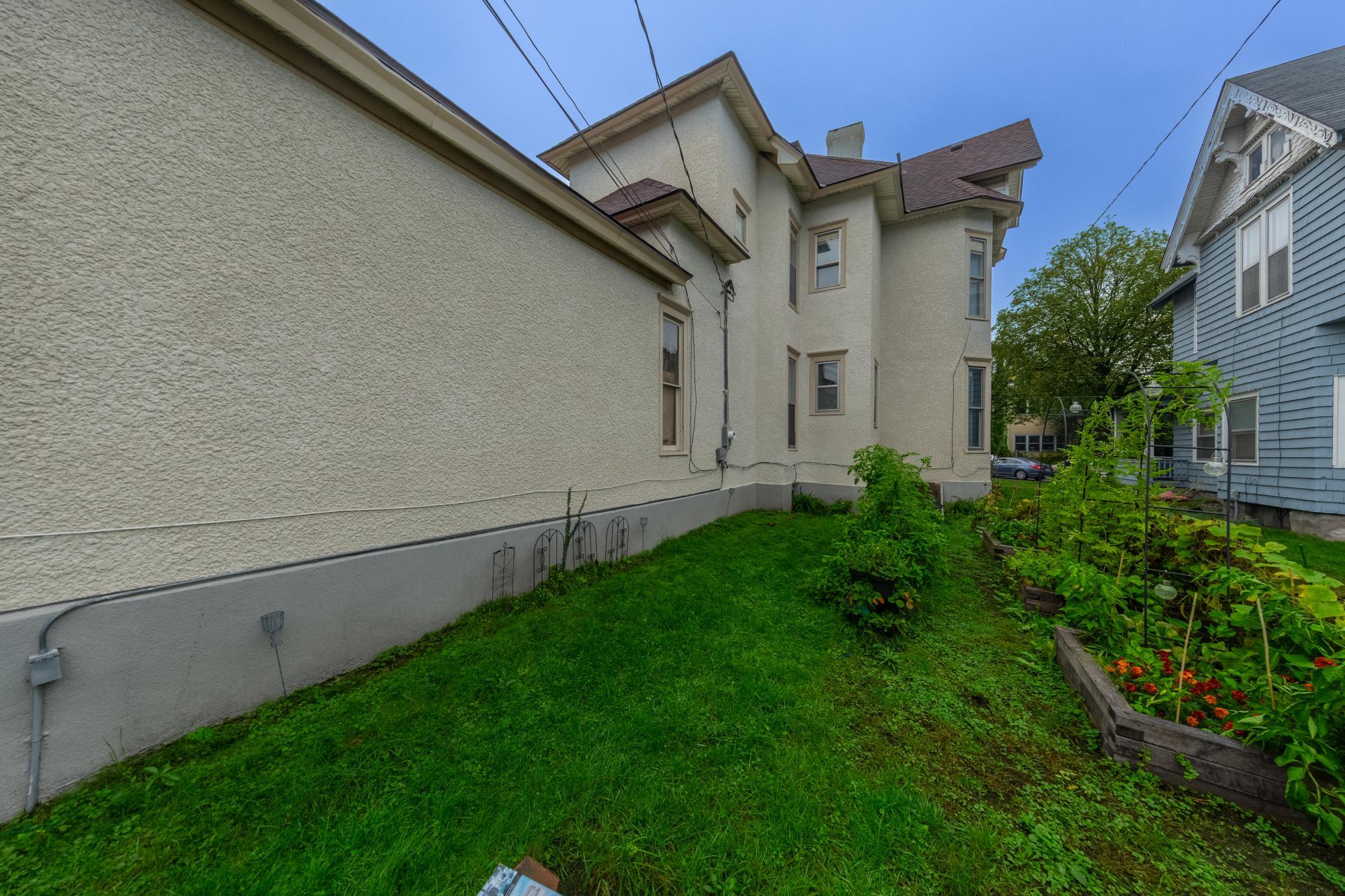 View of Residential Income at 2015 2nd Avenue, Minneapolis MN 55404, Minneapolis (9 of 44) - Mike Wilen | Minnesota Team Real Estate