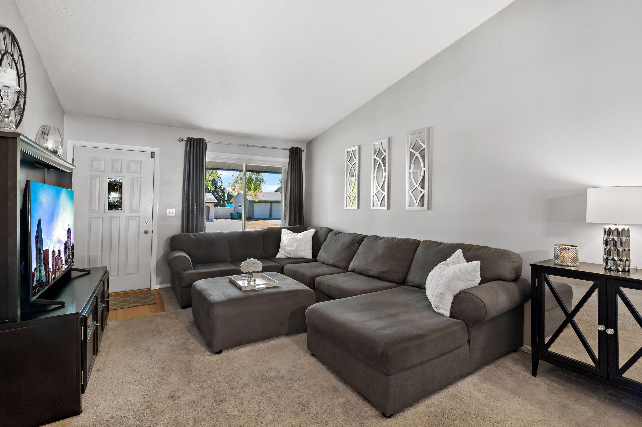 View of Residential at 11132 97th Place, Maple Grove MN 55369, Maple Grove (4 of 33) - Mike Wilen | Minnesota Team Real Estate