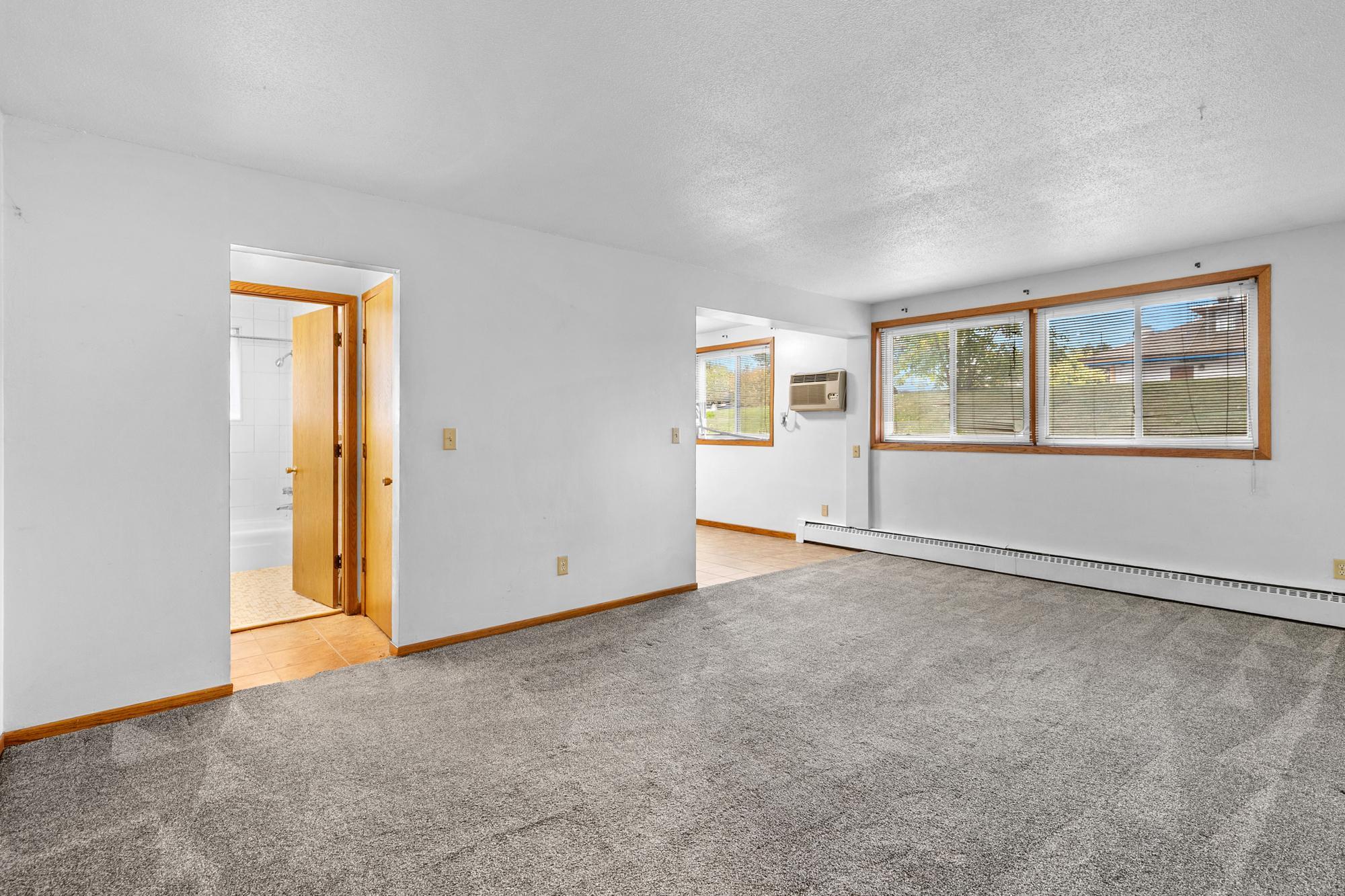View of Commercial Sale at 1610 Albemarle Street, Saint Paul MN 55117, Saint Paul (14 of 24) - Mike Wilen | Minnesota Team Real Estate