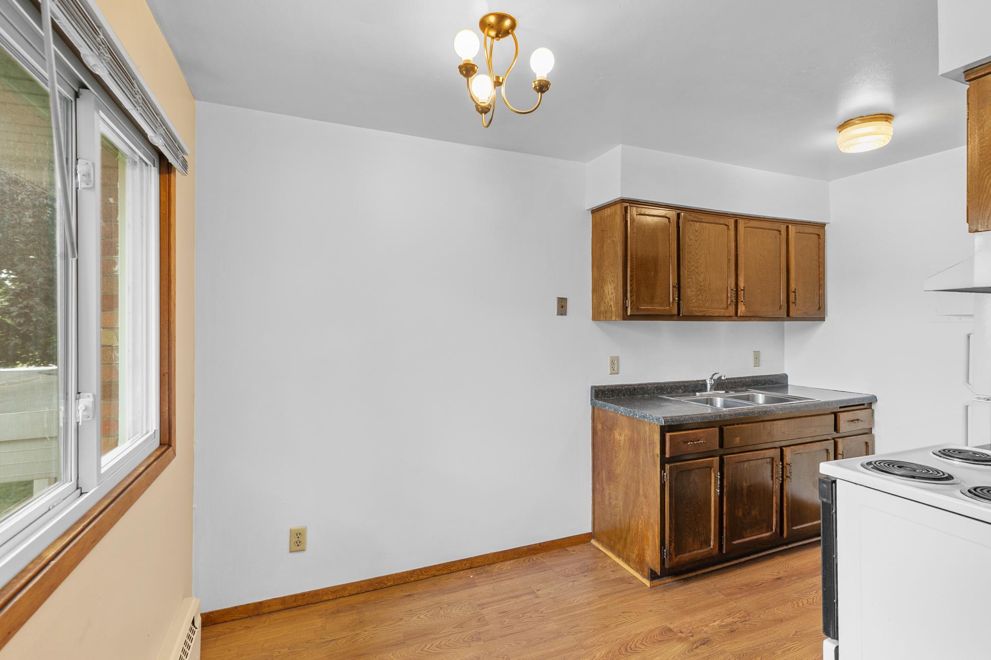 View of Commercial Sale at 1610 Albemarle Street, Saint Paul MN 55117, Saint Paul (13 of 24) - Mike Wilen | Minnesota Team Real Estate