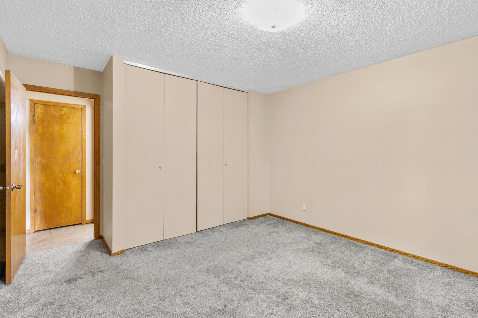 View of Commercial Sale at 1610 Albemarle Street, Saint Paul MN 55117, Saint Paul (10 of 24) - Mike Wilen | Minnesota Team Real Estate