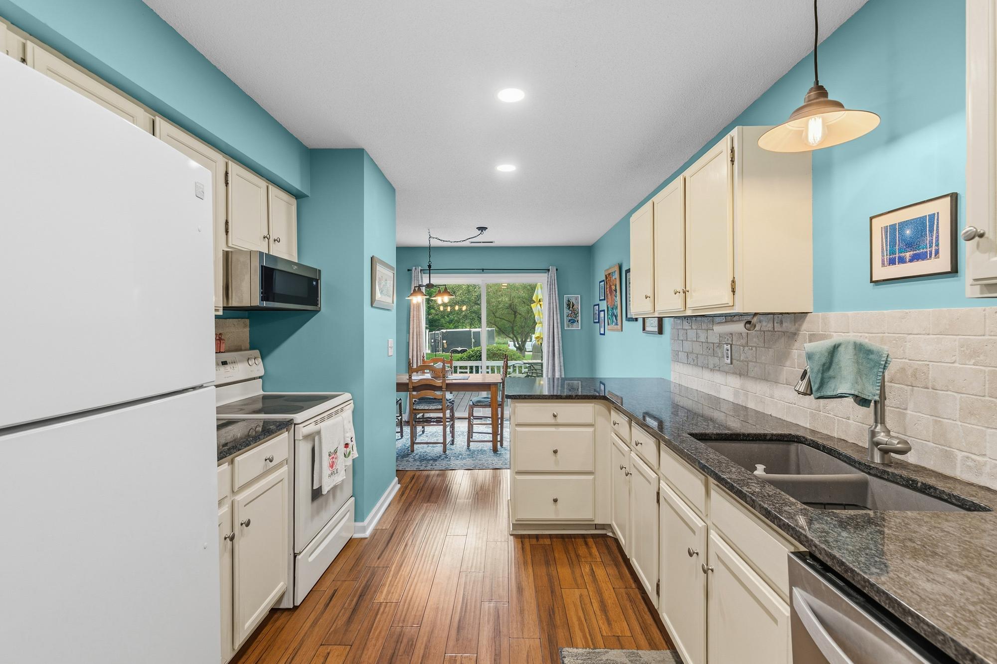 View of Residential at 1230 Ferndale Street, Maplewood MN 55119, Maplewood (11 of 22) - Mike Wilen | Minnesota Team Real Estate