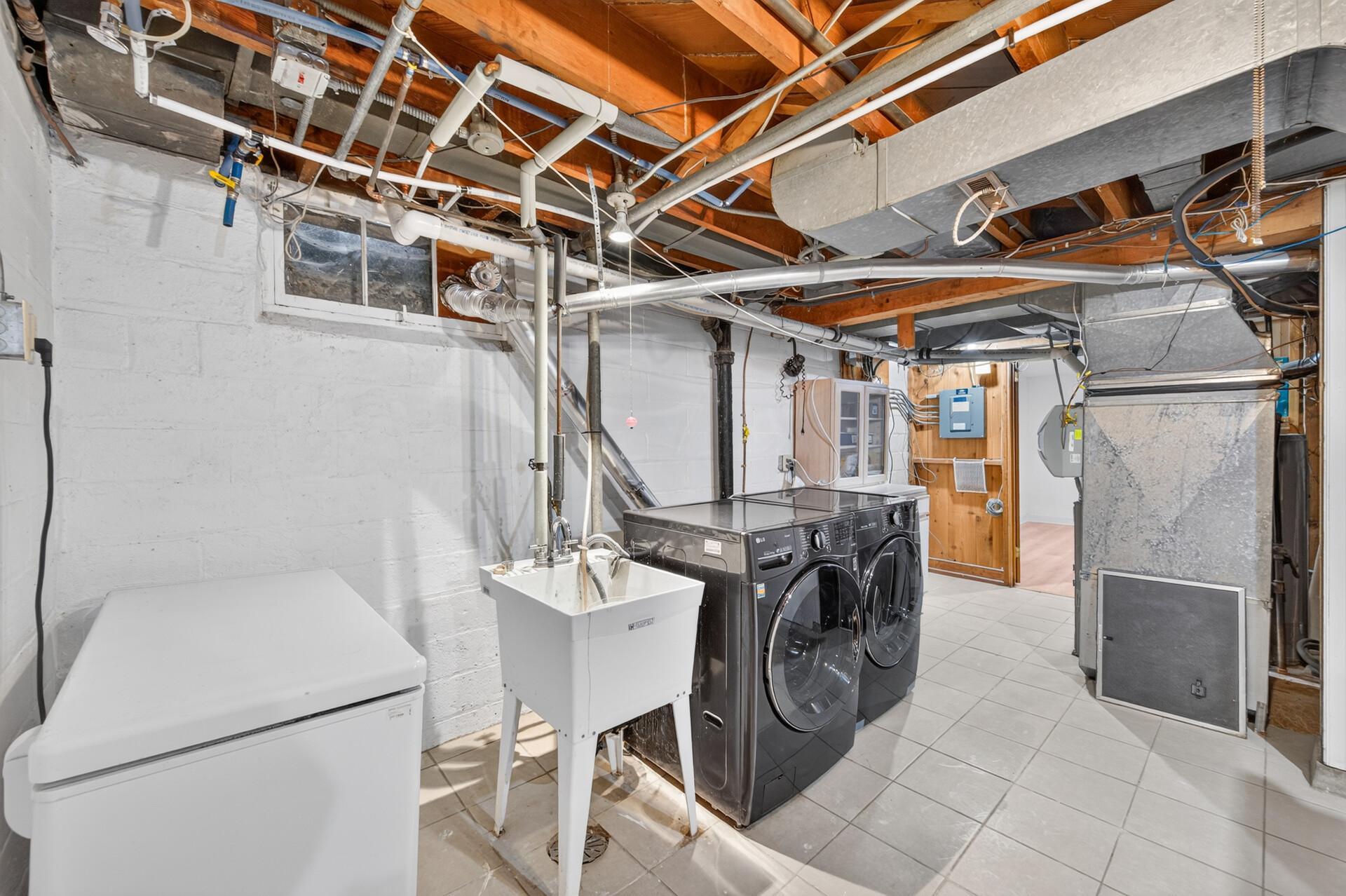View of Residential at 2709 Lynn Avenue, Saint Louis Park MN 55416, Saint Louis Park (50 of 66) - Mike Wilen | Minnesota Team Real Estate