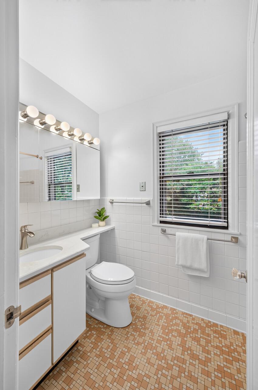 View of Residential at 2709 Lynn Avenue, Saint Louis Park MN 55416, Saint Louis Park (43 of 66) - Mike Wilen | Minnesota Team Real Estate