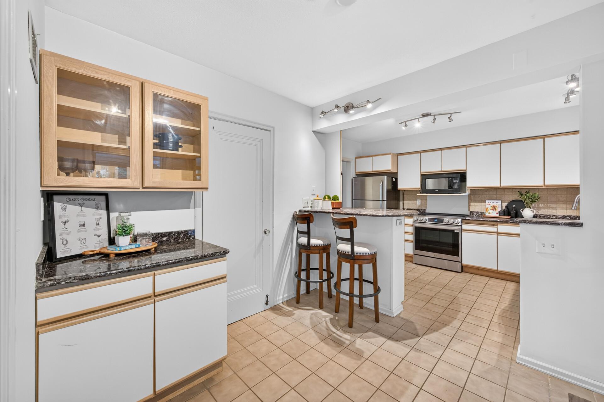 View of Residential at 2709 Lynn Avenue, Saint Louis Park MN 55416, Saint Louis Park (19 of 66) - Mike Wilen | Minnesota Team Real Estate