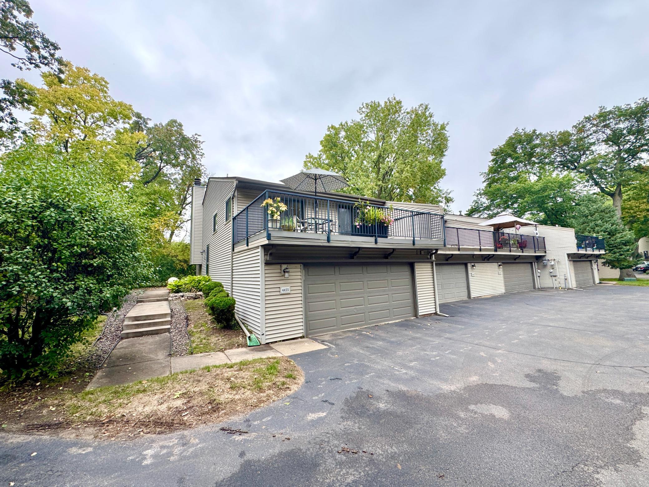 View of (TH) Side x Side at 4455 Arden View Court, Arden Hills - Mike Wilen | Minnesota Team Real Estate