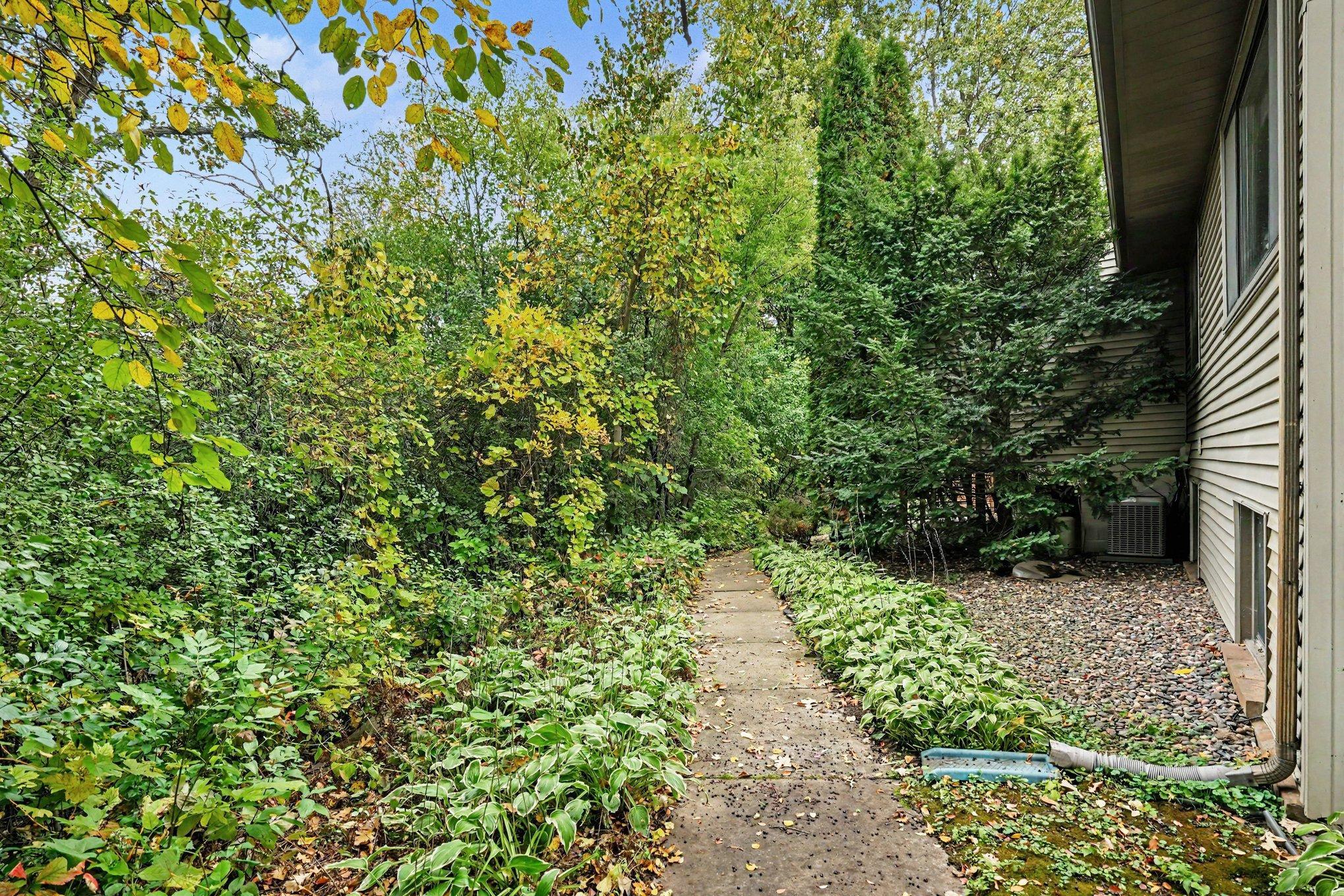 View of Residential at 4455 Arden View Court, Arden Hills MN 55112, Arden Hills (25 of 31) - Mike Wilen | Minnesota Team Real Estate