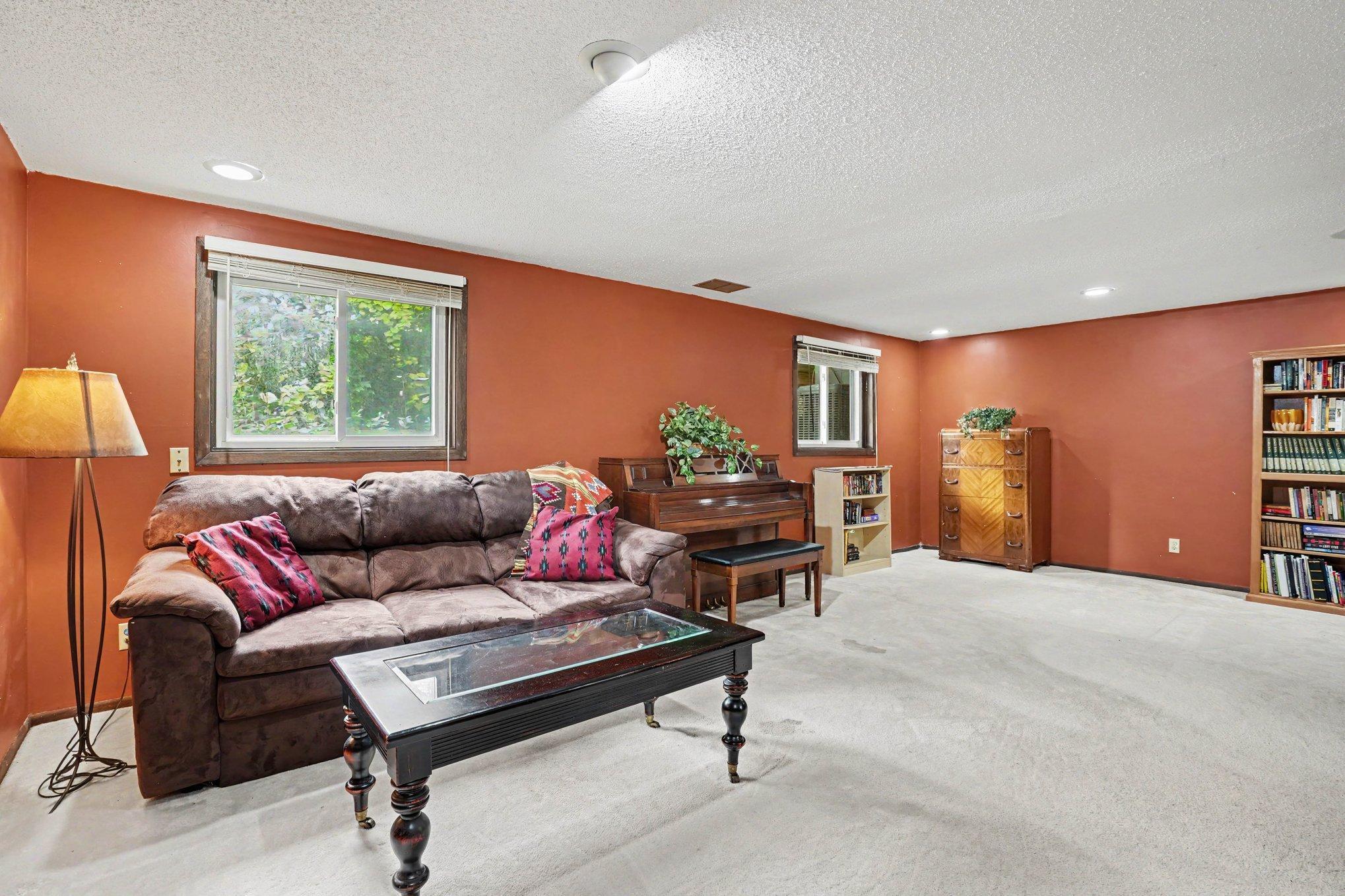 View of Residential at 4455 Arden View Court, Arden Hills MN 55112, Arden Hills (21 of 31) - Mike Wilen | Minnesota Team Real Estate