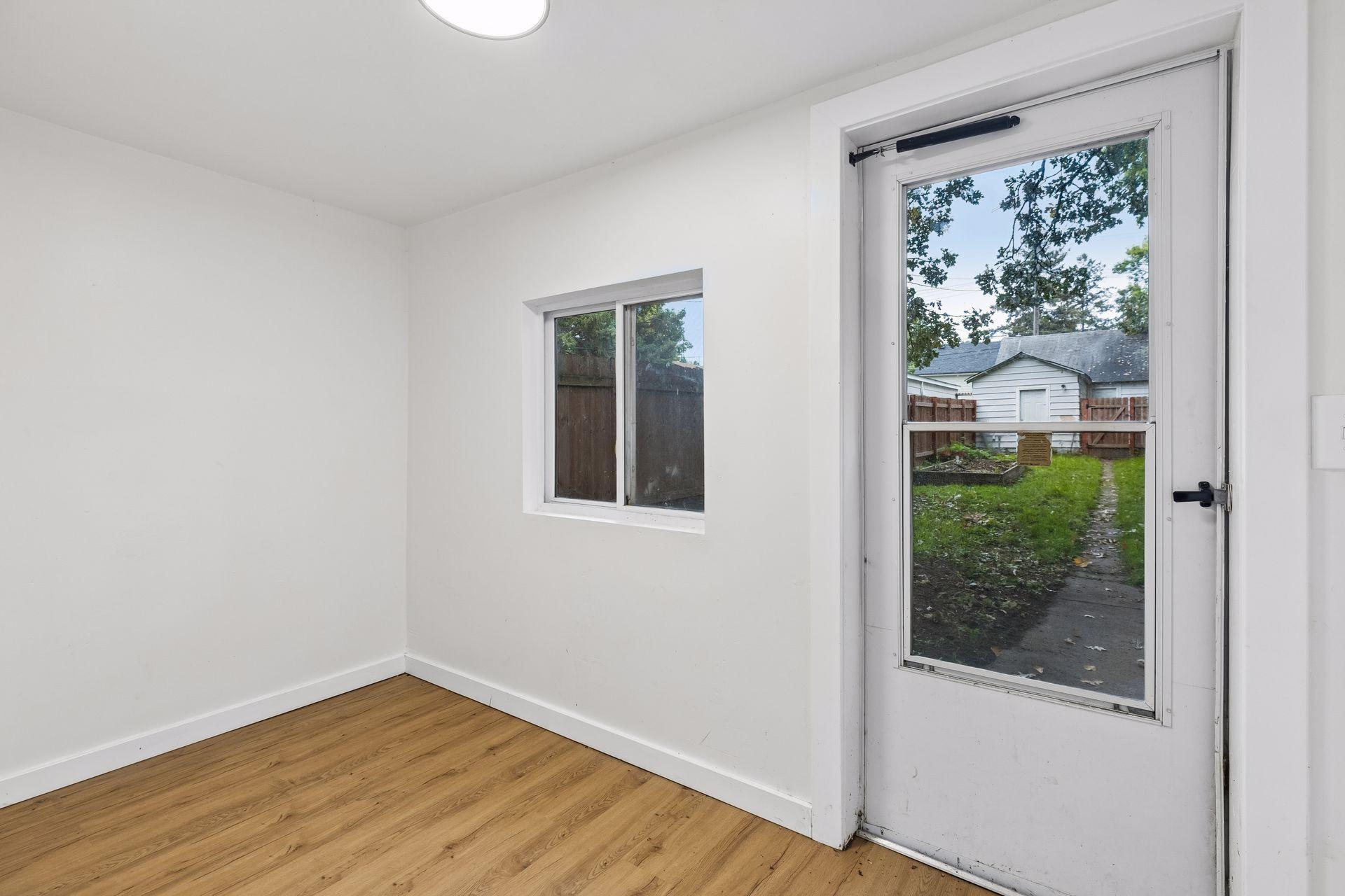 View of Residential Income at 2533 Polk Street, Minneapolis MN 55418, Minneapolis (17 of 31) - Mike Wilen | Minnesota Team Real Estate