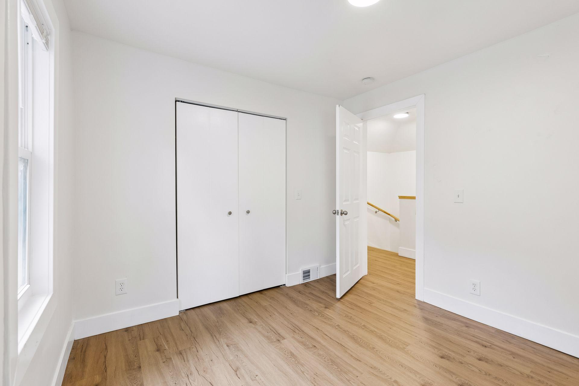 View of Residential Income at 2533 Polk Street, Minneapolis MN 55418, Minneapolis (16 of 31) - Mike Wilen | Minnesota Team Real Estate