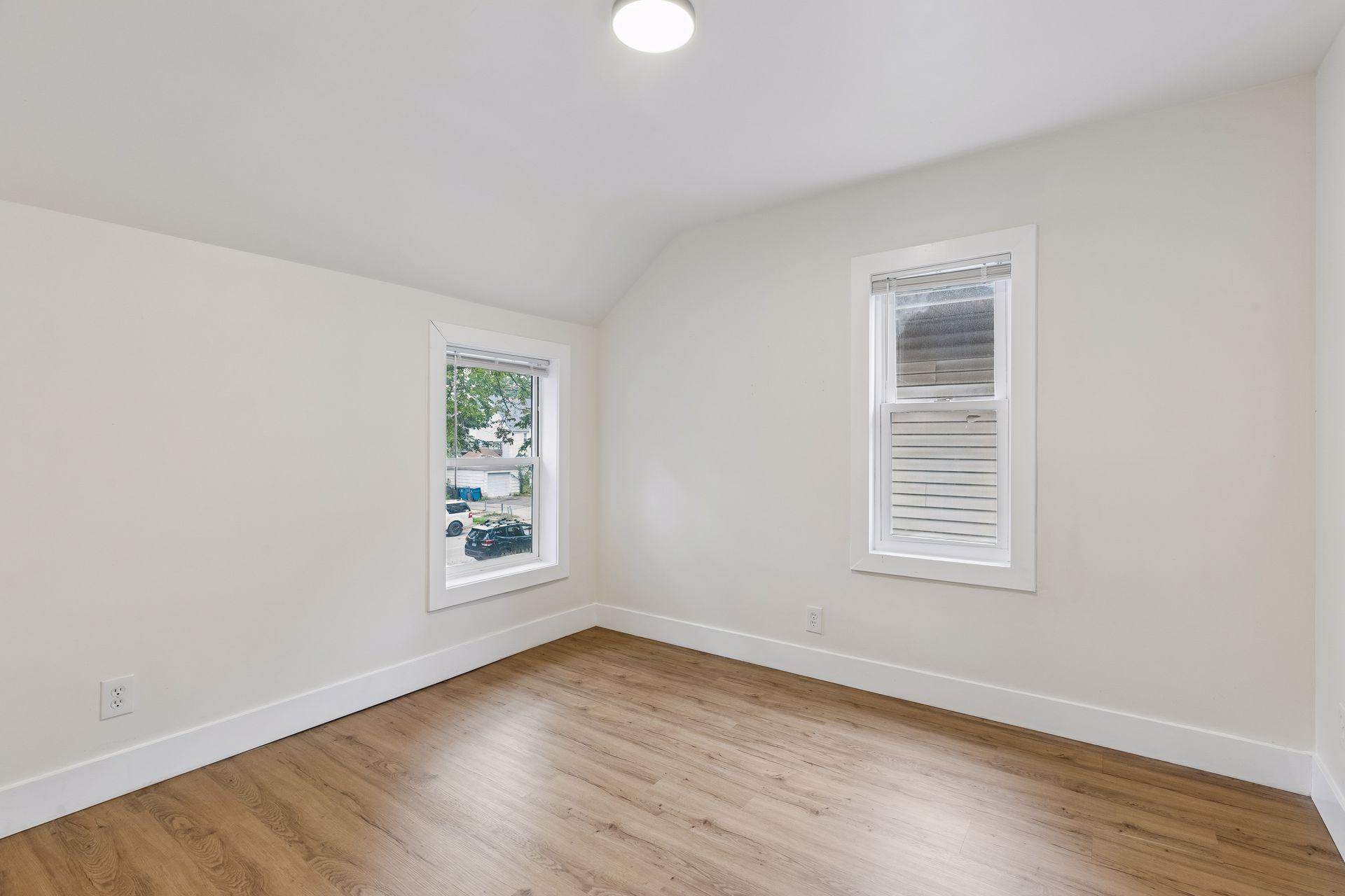 View of Residential Income at 2533 Polk Street, Minneapolis MN 55418, Minneapolis (15 of 31) - Mike Wilen | Minnesota Team Real Estate