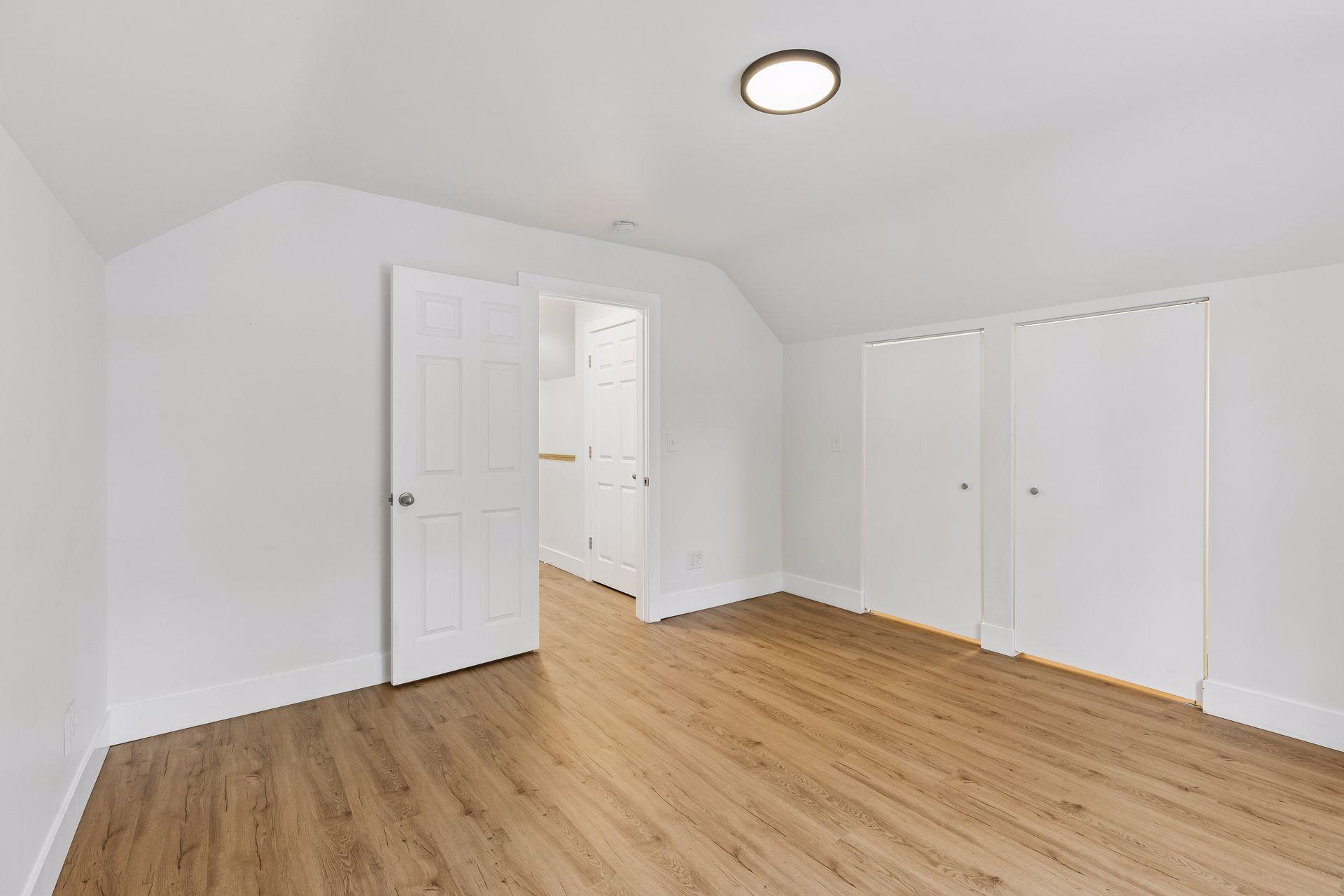 View of Residential Income at 2533 Polk Street, Minneapolis MN 55418, Minneapolis (14 of 31) - Mike Wilen | Minnesota Team Real Estate
