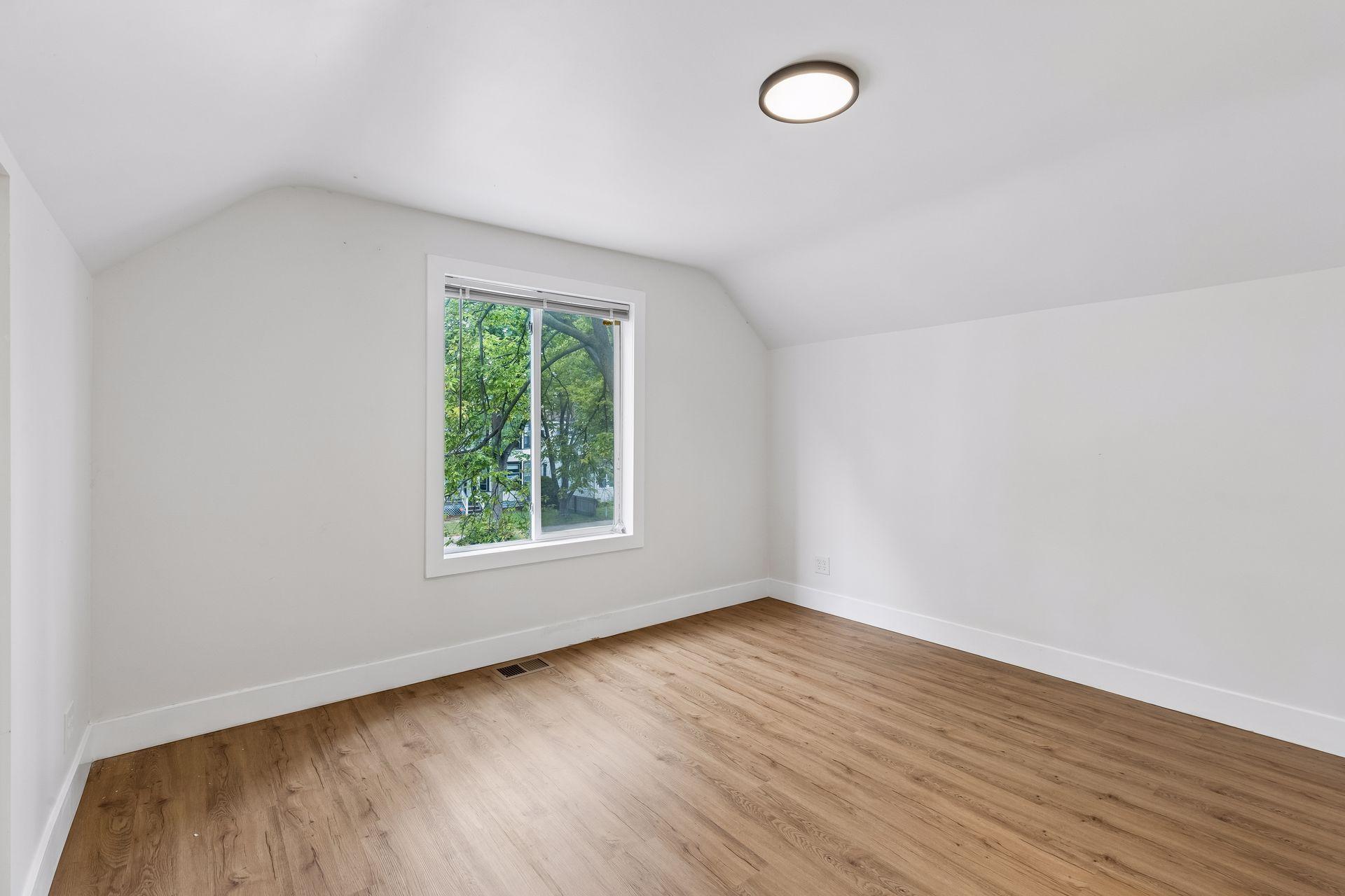 View of Residential Income at 2533 Polk Street, Minneapolis MN 55418, Minneapolis (13 of 31) - Mike Wilen | Minnesota Team Real Estate