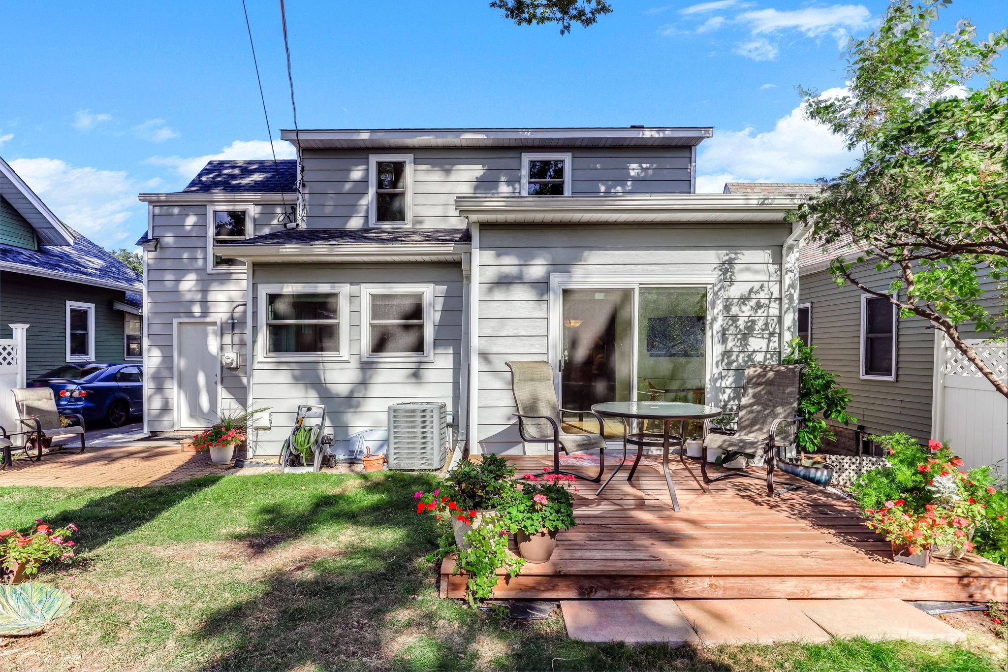 View of Residential at 1194 Englewood Avenue, Saint Paul MN 55104, Saint Paul (27 of 33) - Mike Wilen | Minnesota Team Real Estate