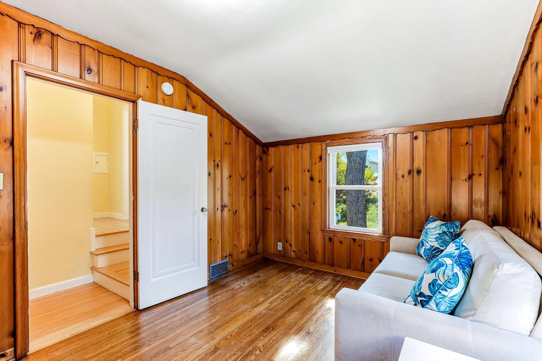 View of Residential at 1194 Englewood Avenue, Saint Paul MN 55104, Saint Paul (15 of 33) - Mike Wilen | Minnesota Team Real Estate