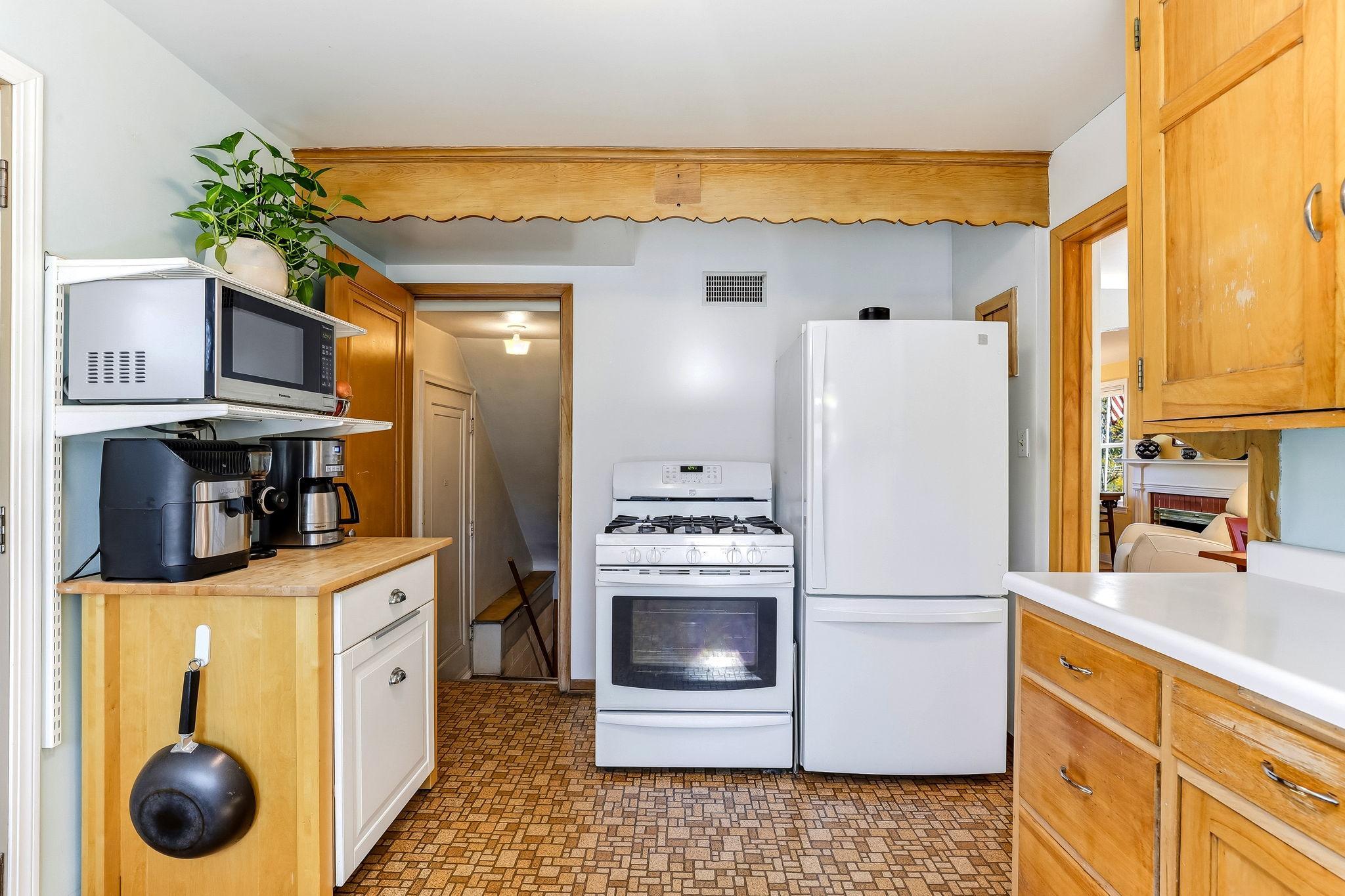 View of Residential at 1194 Englewood Avenue, Saint Paul MN 55104, Saint Paul (12 of 33) - Mike Wilen | Minnesota Team Real Estate