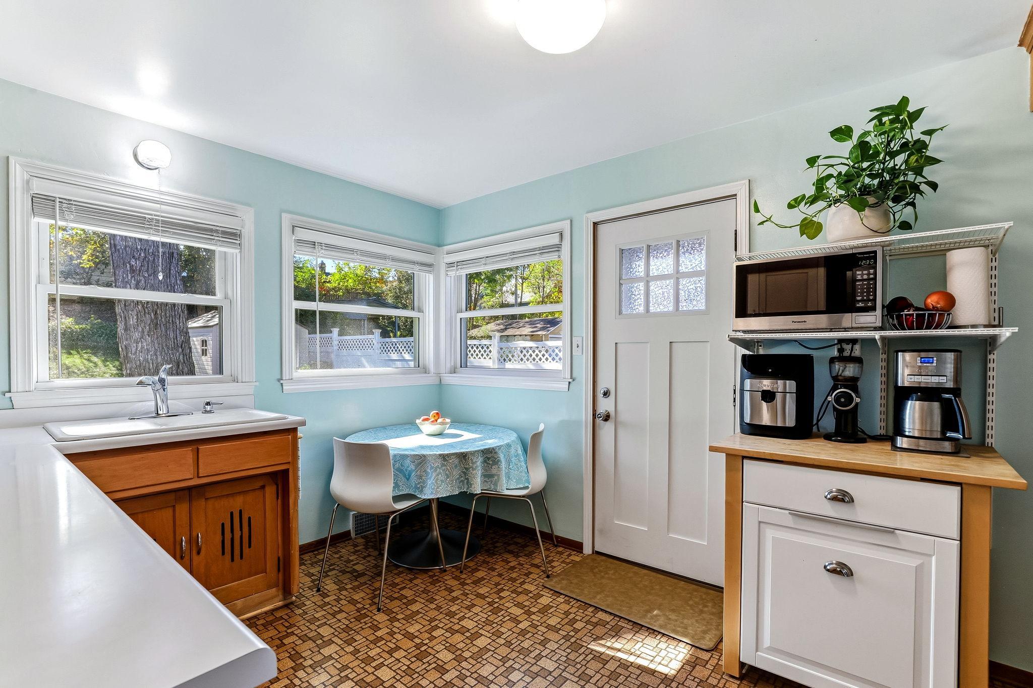 View of Residential at 1194 Englewood Avenue, Saint Paul MN 55104, Saint Paul (11 of 33) - Mike Wilen | Minnesota Team Real Estate