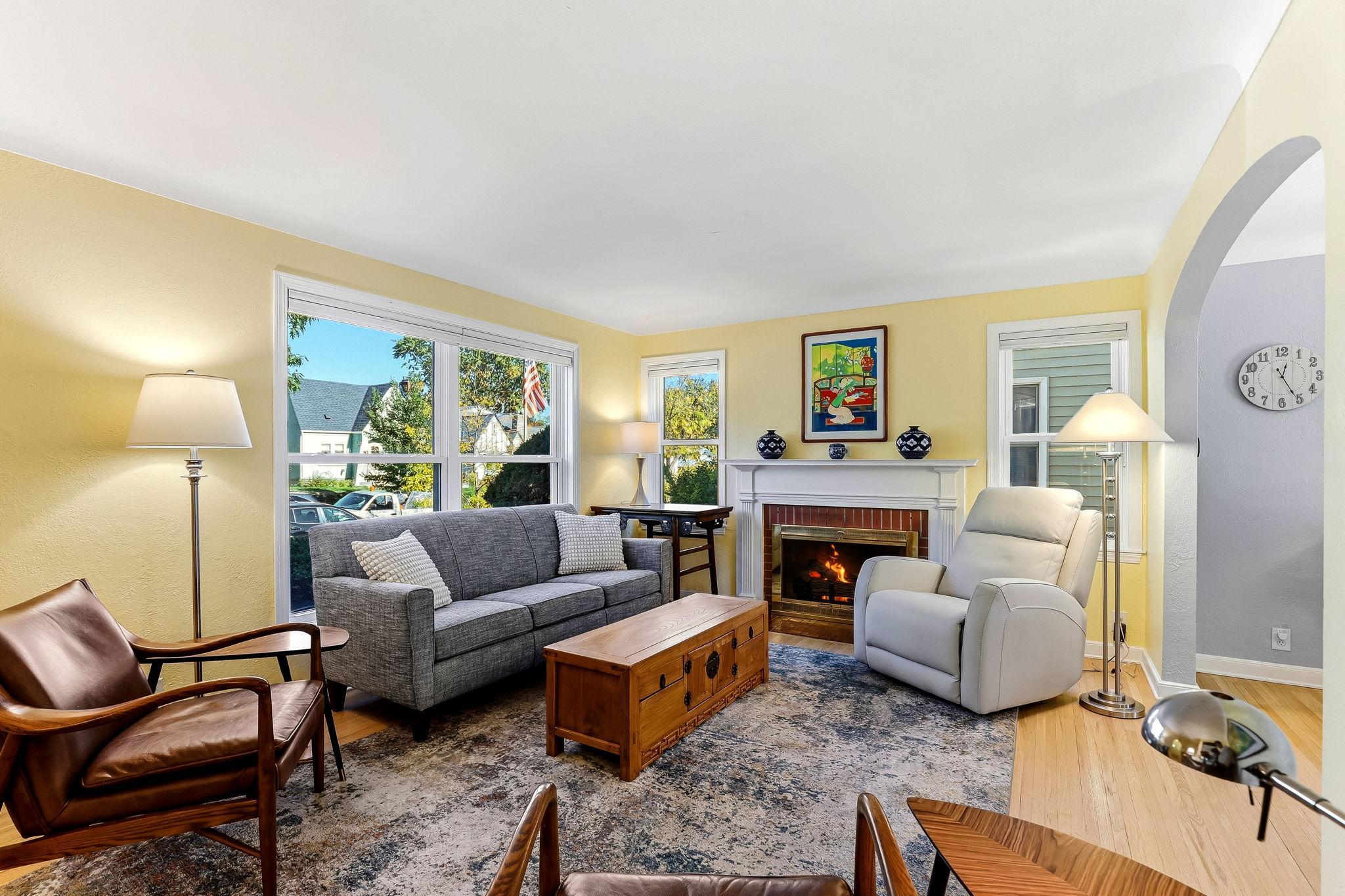 View of Residential at 1194 Englewood Avenue, Saint Paul MN 55104, Saint Paul (5 of 33) - Mike Wilen | Minnesota Team Real Estate