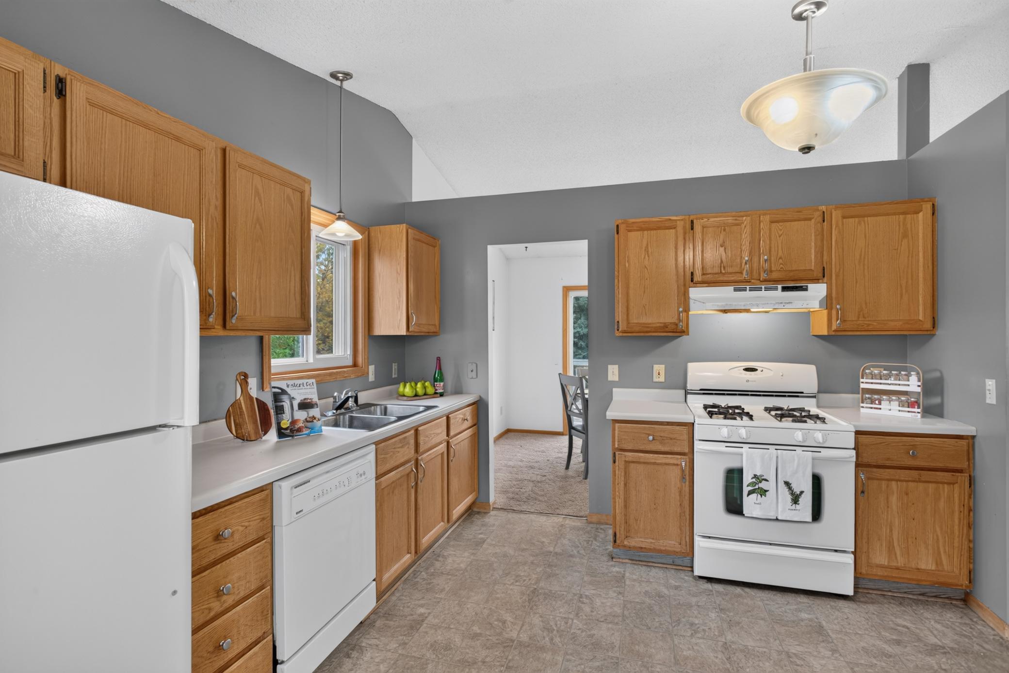 View of Residential at 7536 165th Street, Lakeville MN 55044, Lakeville (3 of 21) - Mike Wilen | Minnesota Team Real Estate