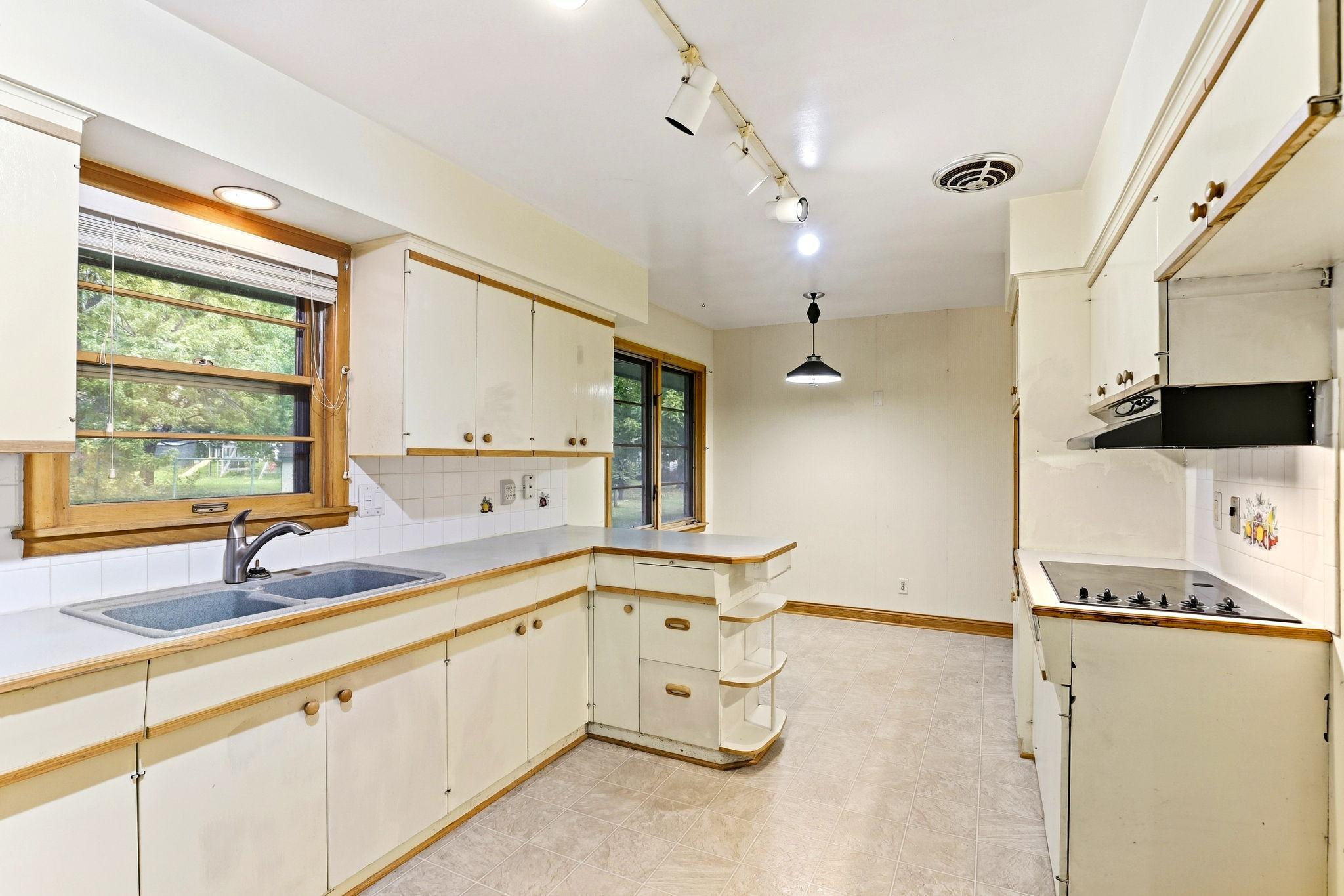 View of Residential at 330 10th Avenue, Cambridge MN 55008, Cambridge (8 of 26) - Mike Wilen | Minnesota Team Real Estate