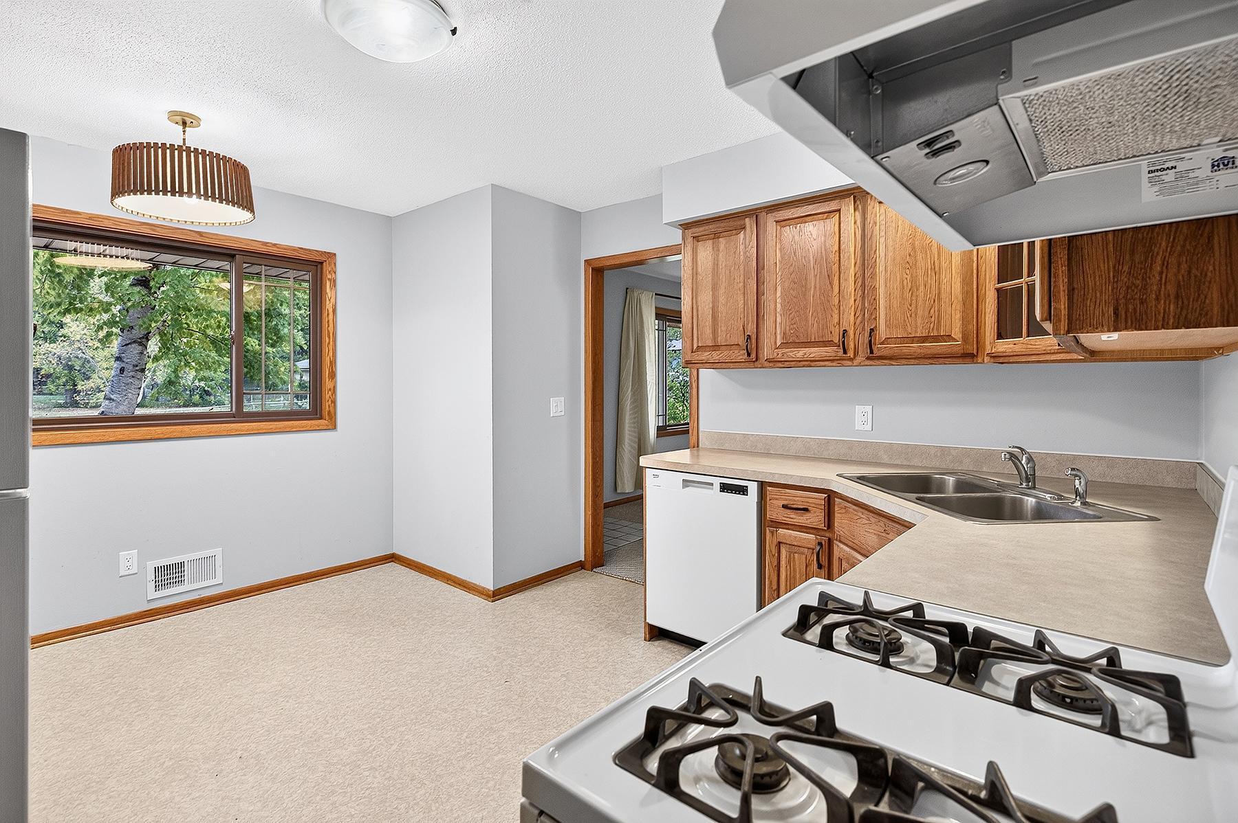 View of Residential Income at 3640 Edward Street, Saint Anthony MN 55418, Saint Anthony (8 of 47) - Mike Wilen | Minnesota Team Real Estate