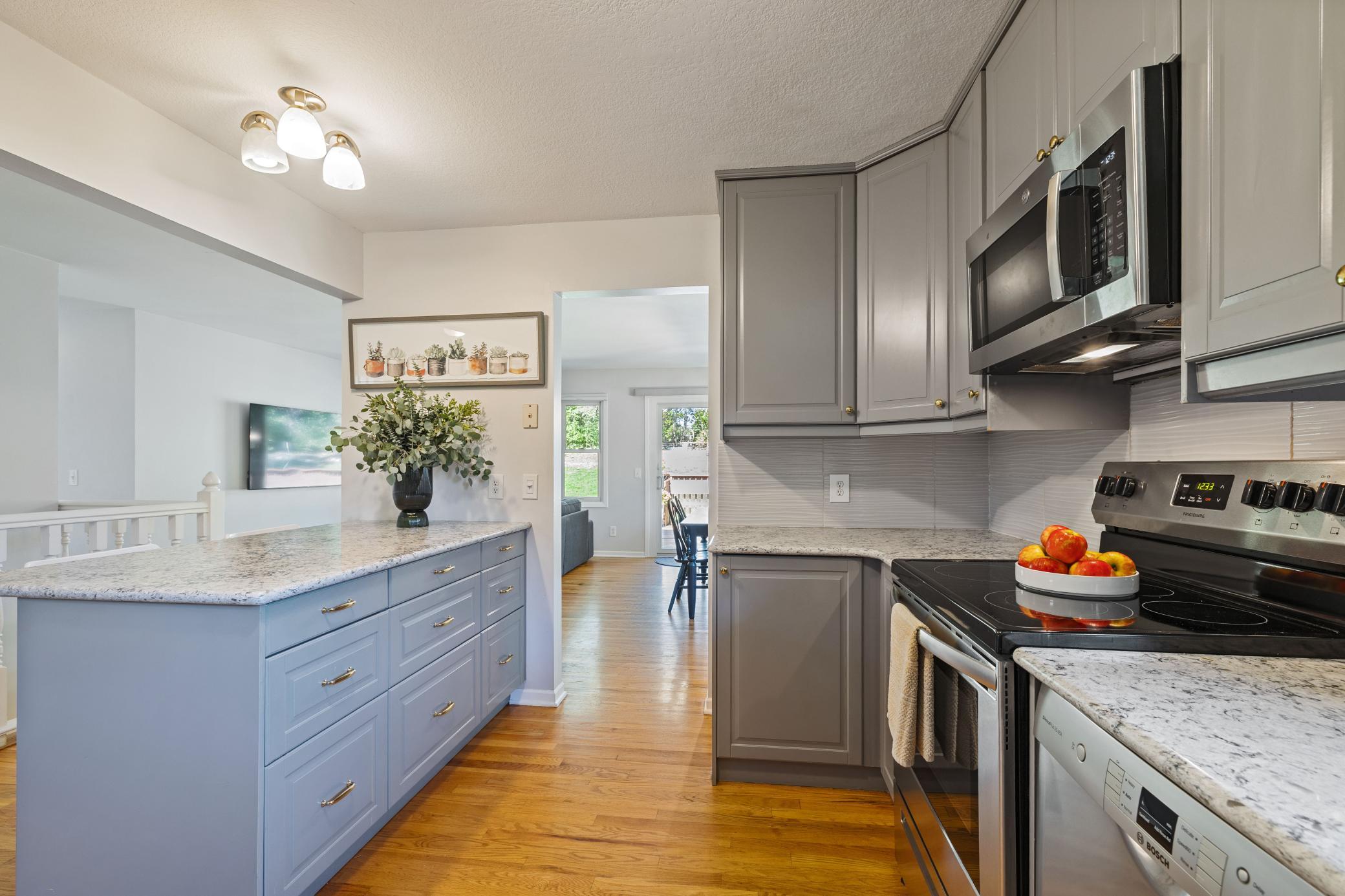 View of Residential at 4801 Shevlin Court, Eagan MN 55122, Eagan (9 of 25) - Mike Wilen | Minnesota Team Real Estate