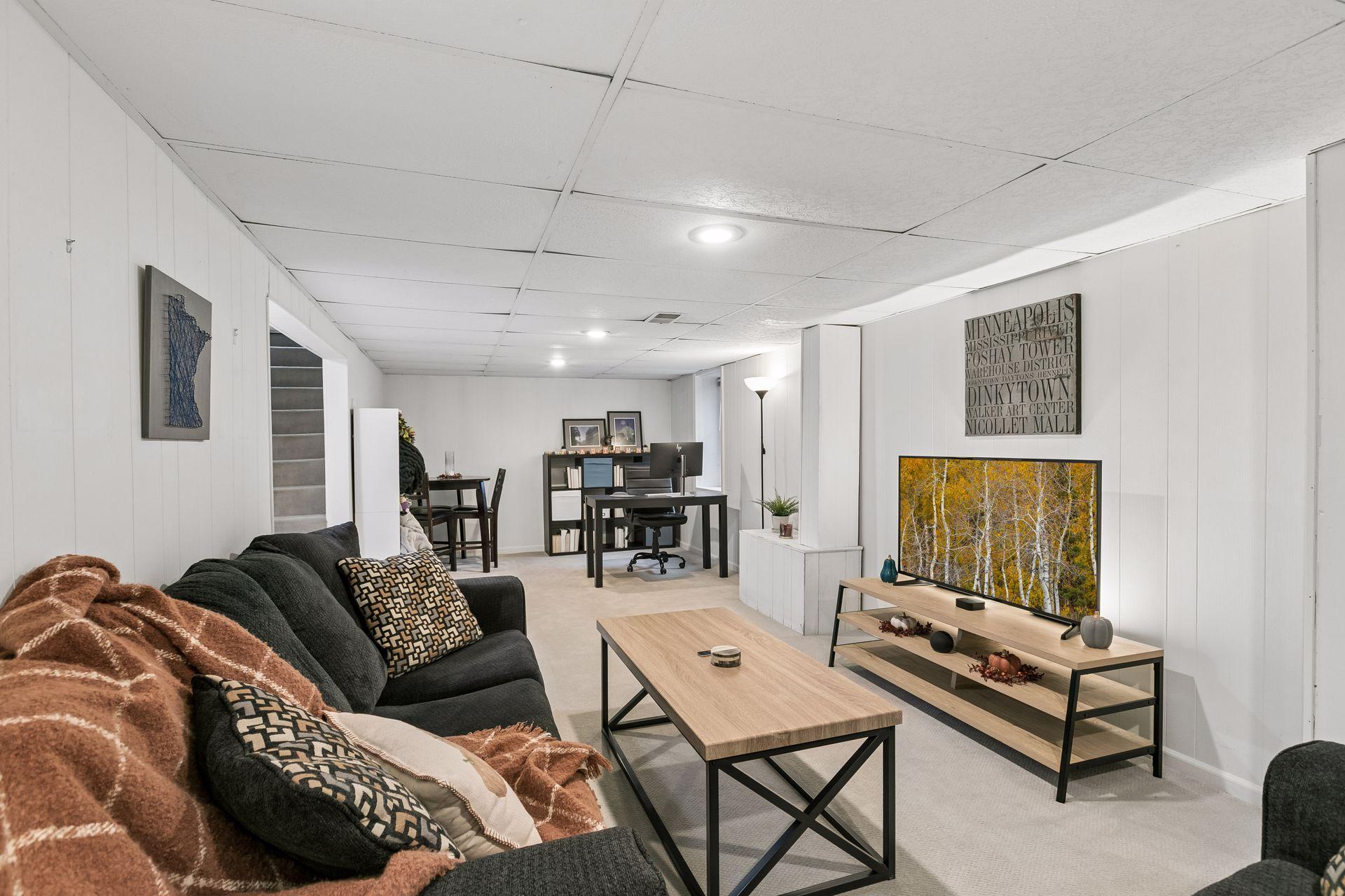 View of Residential at 3451 2nd Street, Minneapolis MN 55418, Minneapolis (21 of 33) - Mike Wilen | Minnesota Team Real Estate