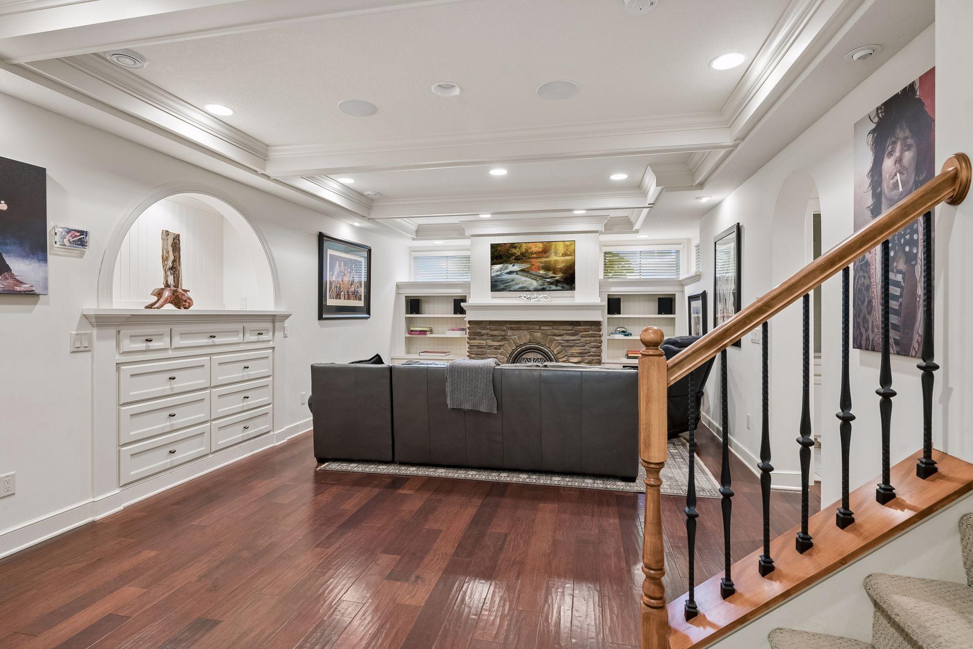 View of Residential at 6805 Creston Road, Edina MN 55435, Edina (44 of 66) - Mike Wilen | Minnesota Team Real Estate