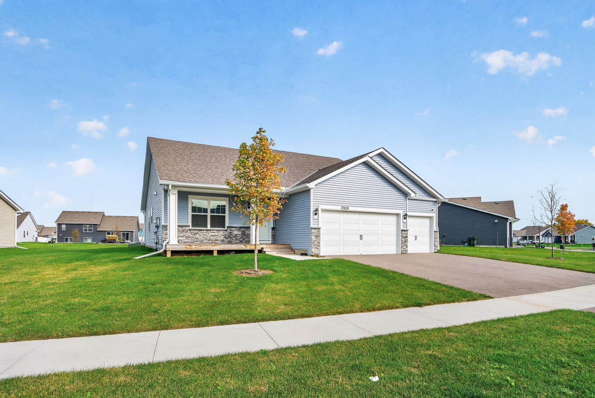 View of Residential at 17528 Dunkirk Way, Lakeville MN 55044, Lakeville (37 of 46) - Mike Wilen | Minnesota Team Real Estate