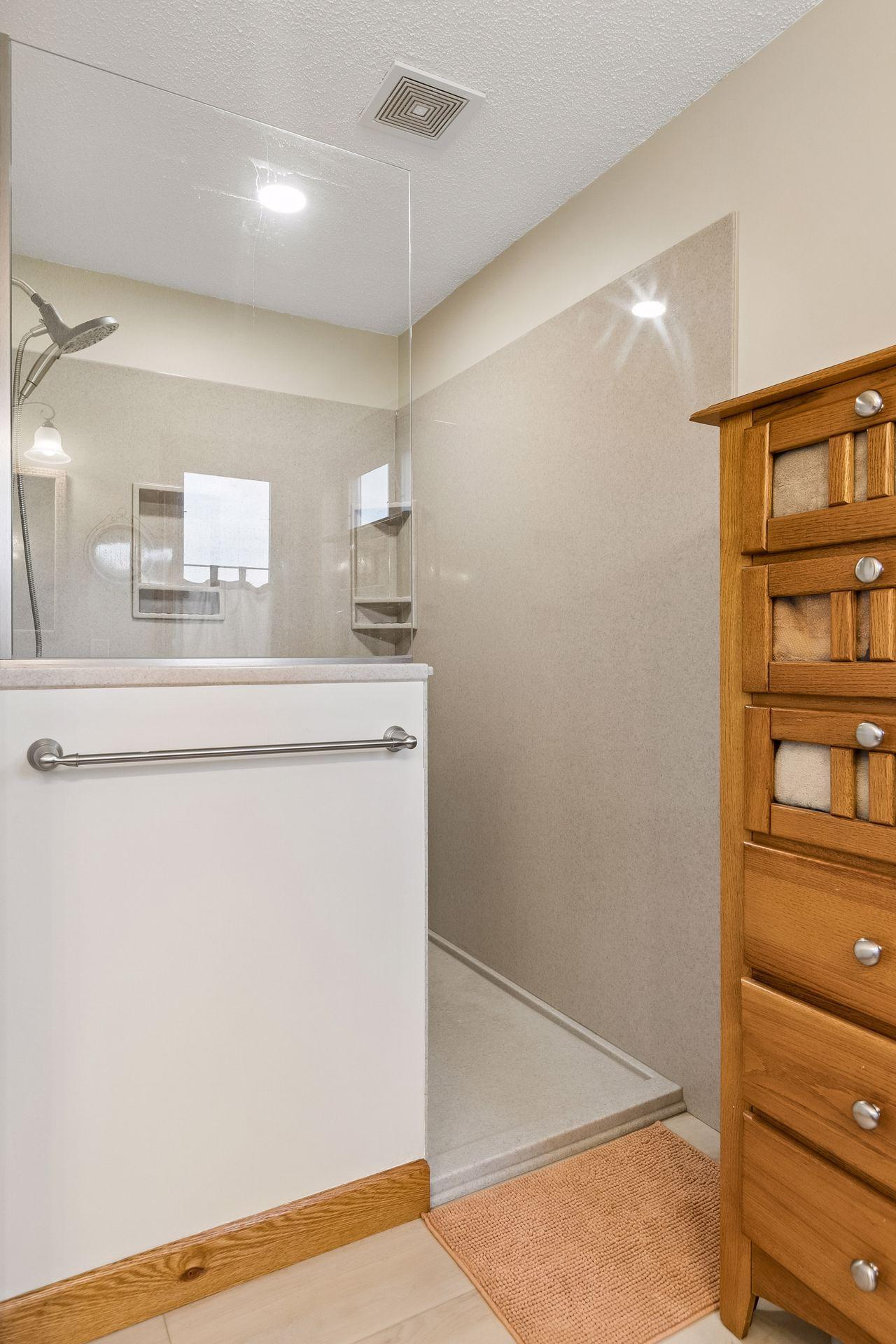 View of Residential at 10346 Fallgold Parkway, Brooklyn Park MN 55443, Brooklyn Park (22 of 34) - Mike Wilen | Minnesota Team Real Estate