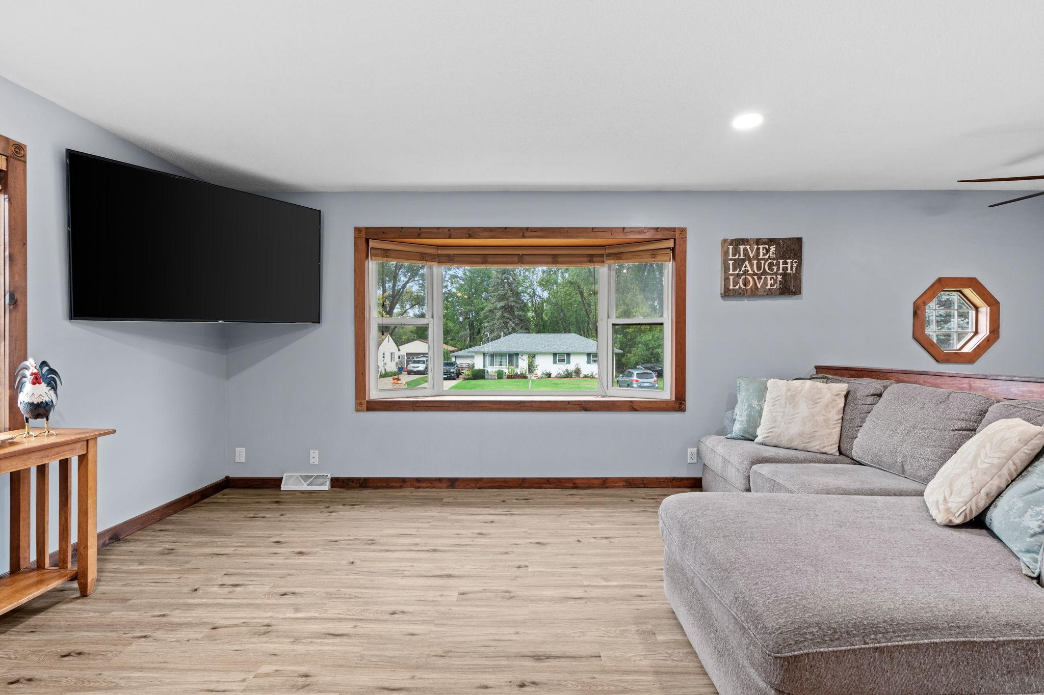 View of Residential at 680 Hiawatha Avenue, Vadnais Heights MN 55127, Vadnais Heights (12 of 42) - Mike Wilen | Minnesota Team Real Estate