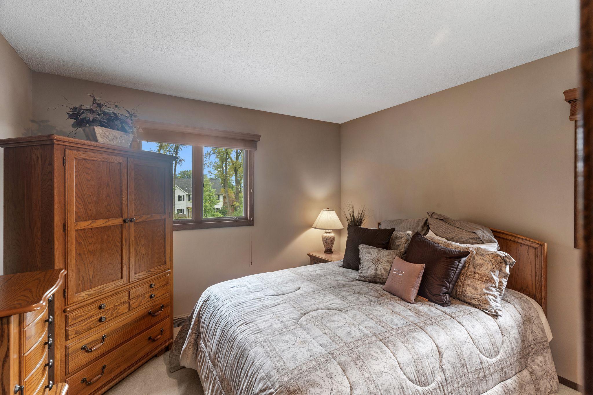 View of Residential at 481 Marie Avenue, West Saint Paul MN 55118, West Saint Paul (24 of 31) - Mike Wilen | Minnesota Team Real Estate