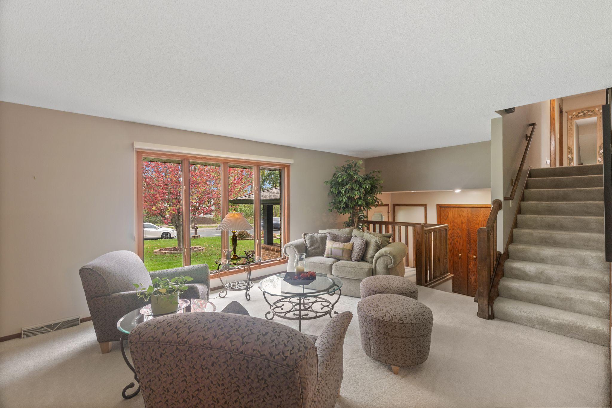 View of Residential at 481 Marie Avenue, West Saint Paul MN 55118, West Saint Paul (9 of 31) - Mike Wilen | Minnesota Team Real Estate