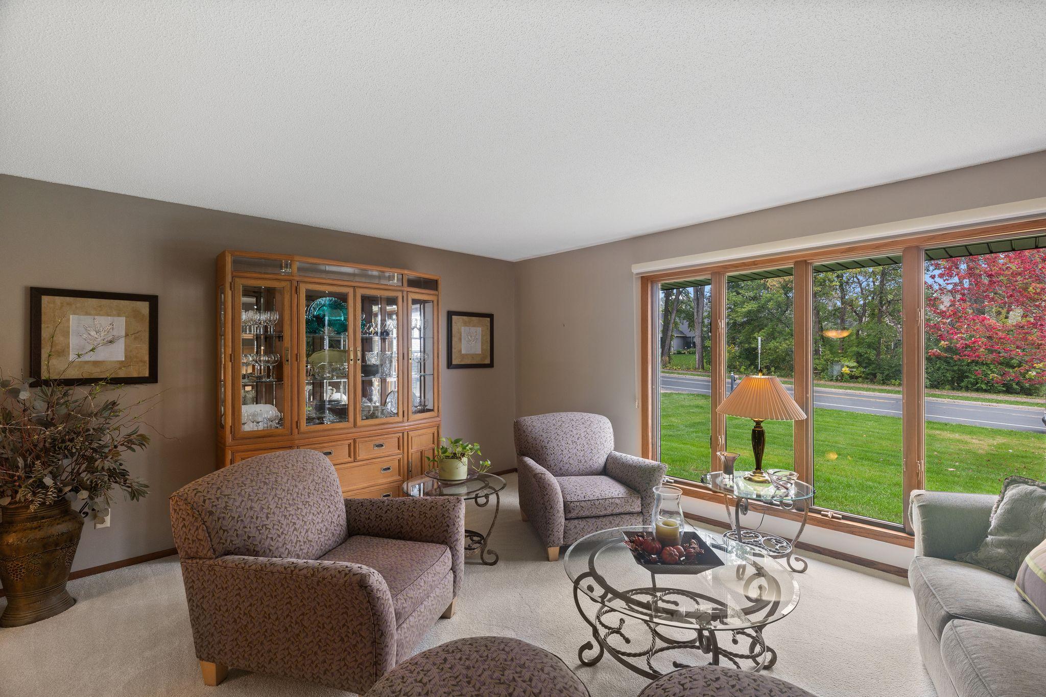 View of Residential at 481 Marie Avenue, West Saint Paul MN 55118, West Saint Paul (10 of 31) - Mike Wilen | Minnesota Team Real Estate