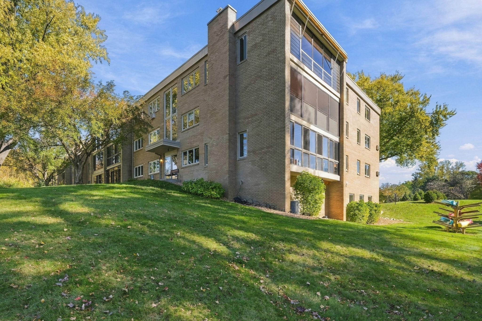 View of Residential at 4360 Brookside Court #211, Edina MN 55436, Edina (31 of 35) - Mike Wilen | Minnesota Team Real Estate