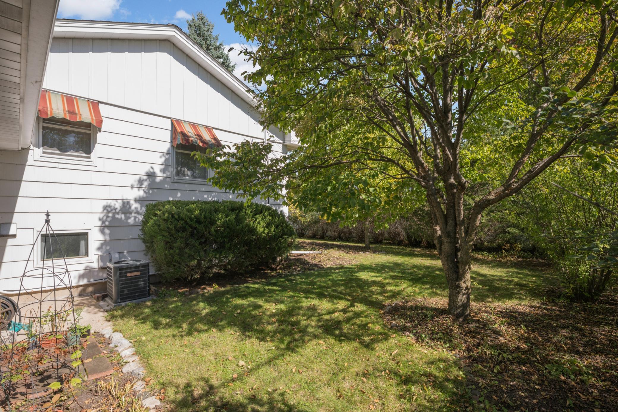 View of Residential at 4617 90th Street, Bloomington MN 55437, Bloomington (28 of 47) - Mike Wilen | Minnesota Team Real Estate