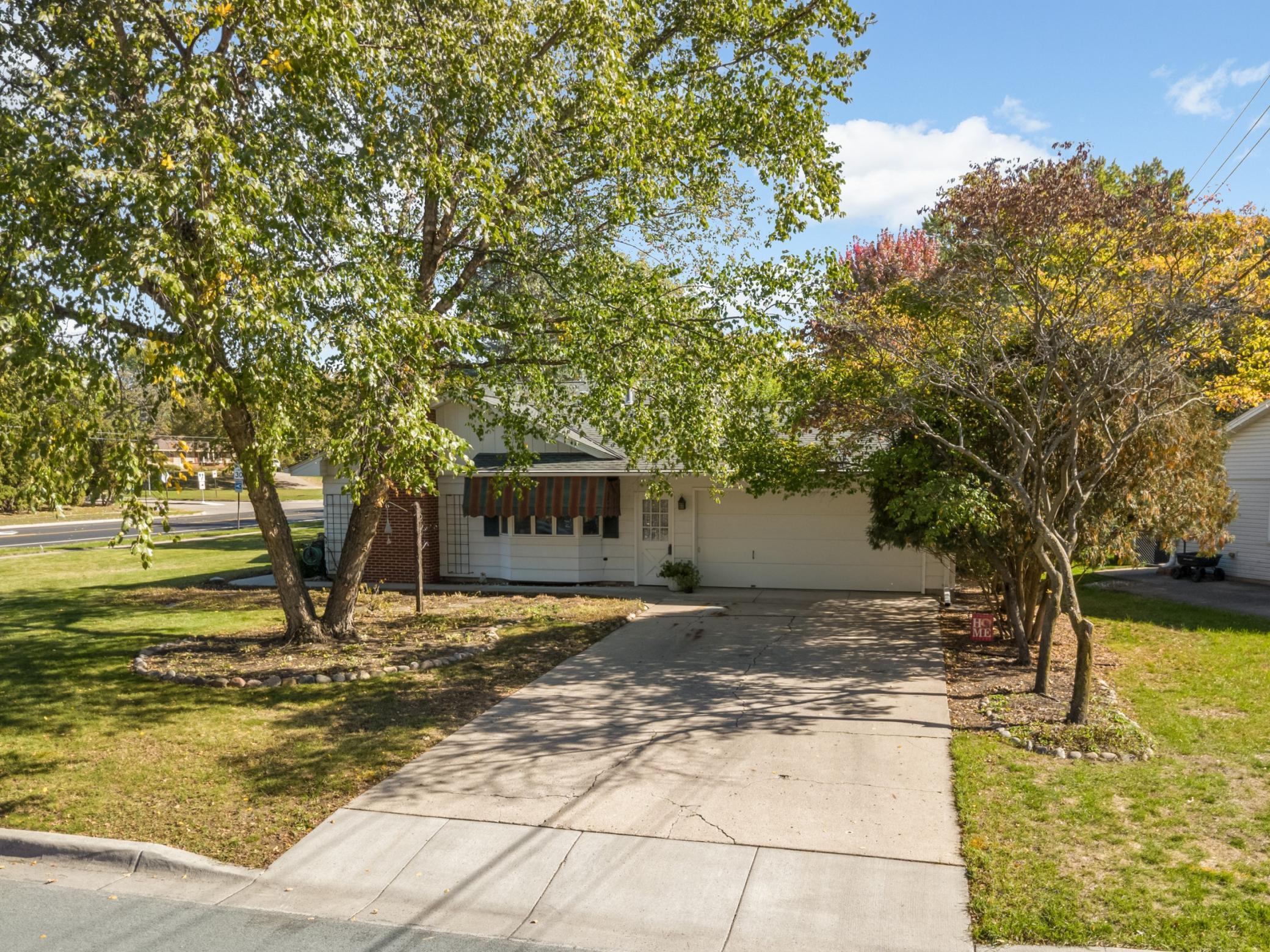 View of Residential at 4617 90th Street, Bloomington MN 55437, Bloomington (10 of 47) - Mike Wilen | Minnesota Team Real Estate
