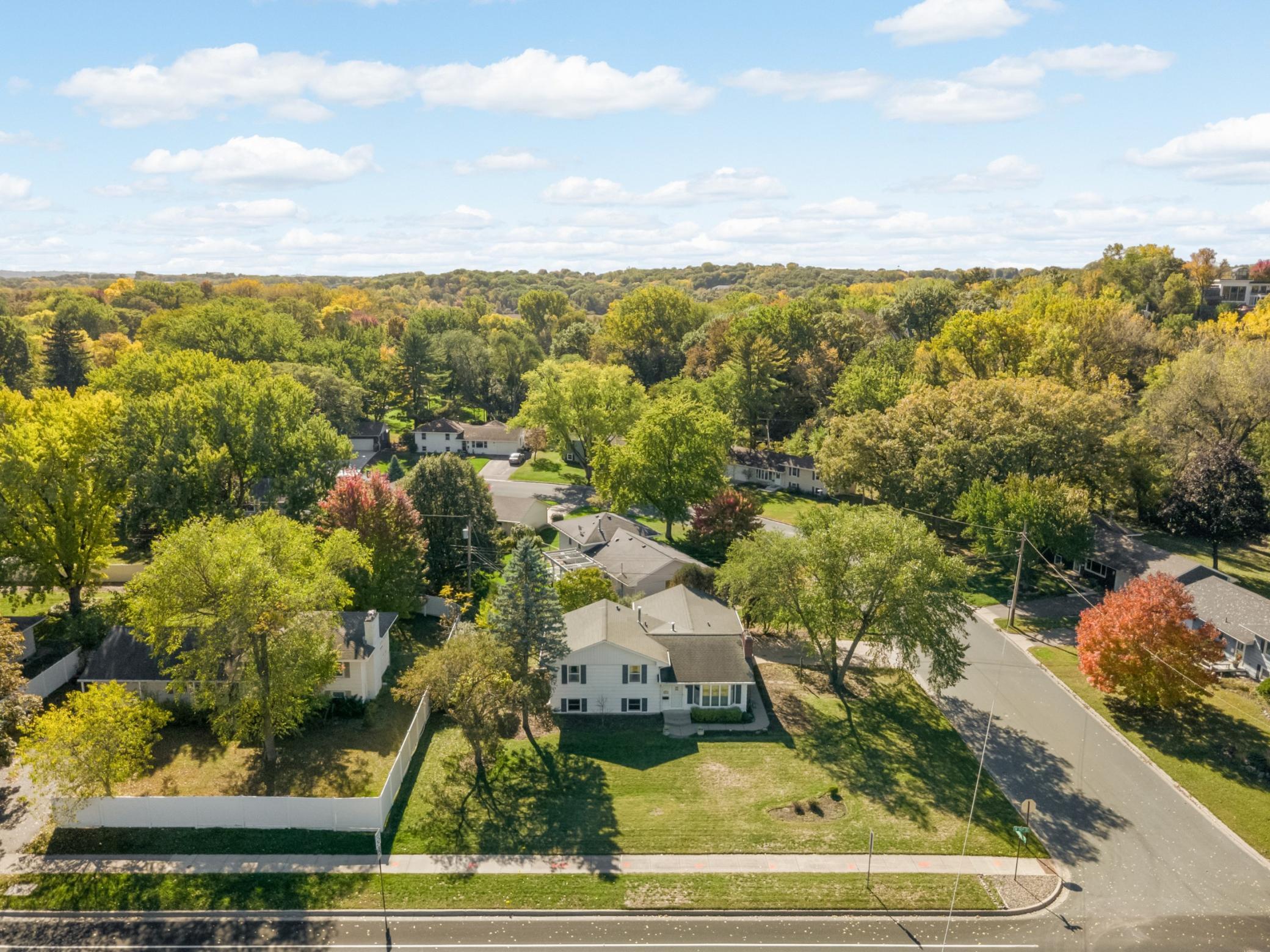 View of Residential at 4617 90th Street, Bloomington MN 55437, Bloomington (8 of 47) - Mike Wilen | Minnesota Team Real Estate