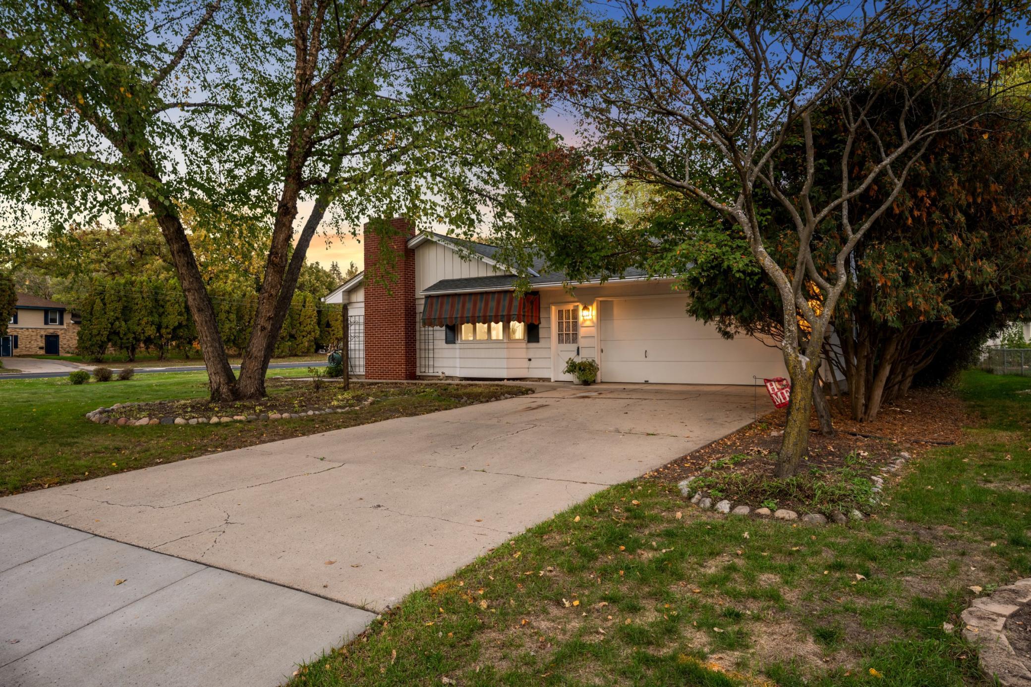 View of Residential at 4617 90th Street, Bloomington MN 55437, Bloomington (5 of 47) - Mike Wilen | Minnesota Team Real Estate