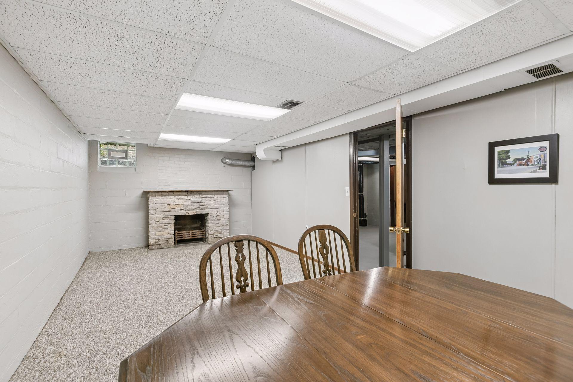 View of Residential at 1359 Idaho Avenue, Falcon Heights MN 55108, Falcon Heights (33 of 45) - Mike Wilen | Minnesota Team Real Estate