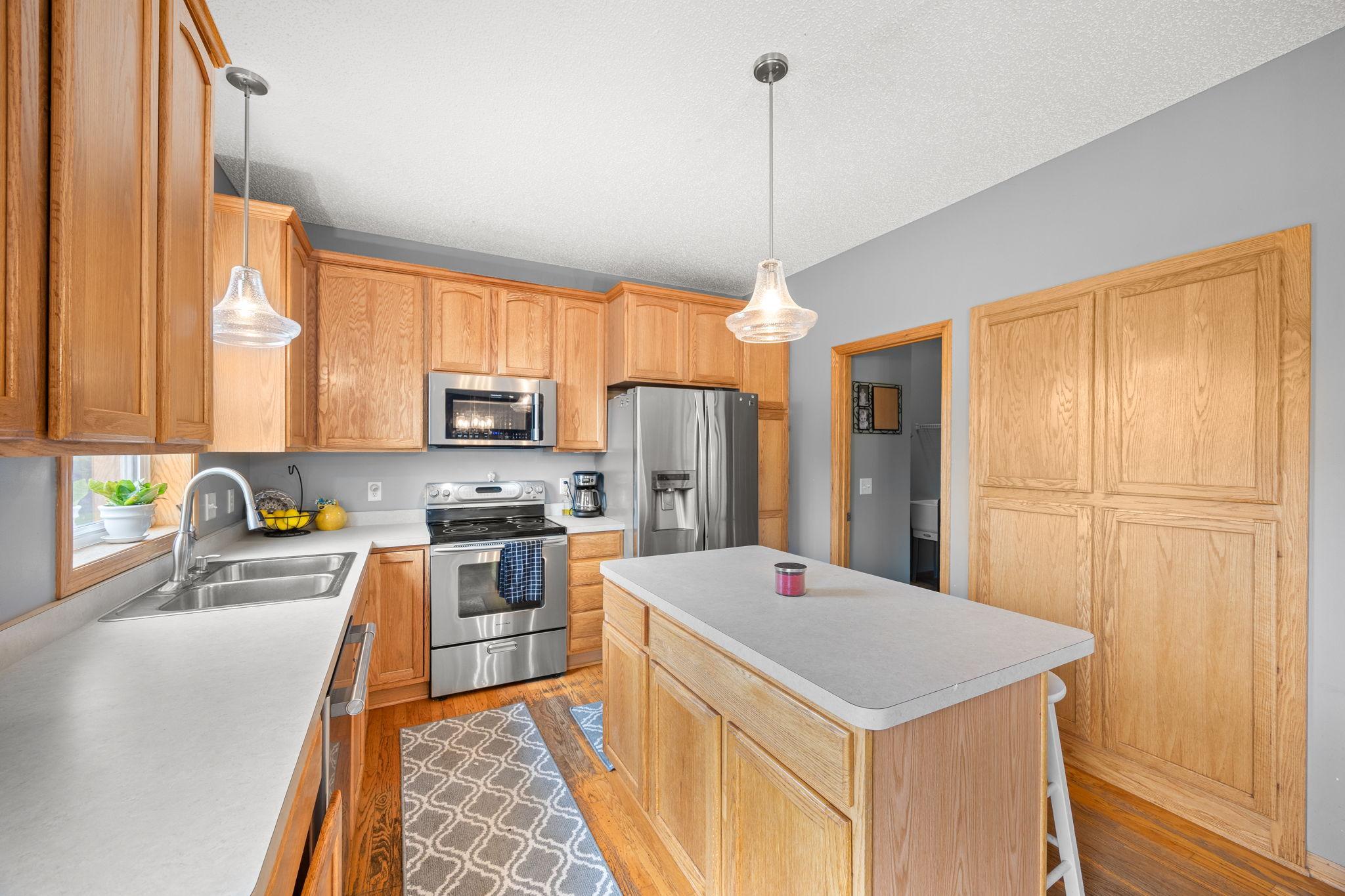 View of Residential at 6653 Mackenzie Avenue, Otsego MN 55301, Otsego (7 of 33) - Mike Wilen | Minnesota Team Real Estate