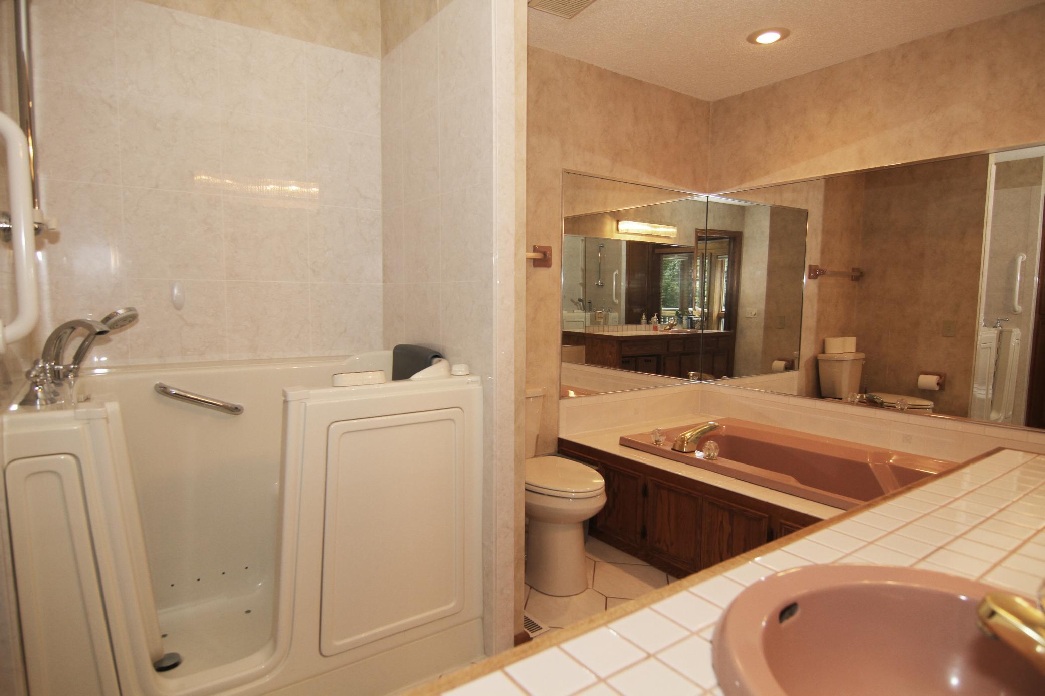 View of Residential at 8023 Delano Court, Inver Grove Heights MN 55076, Inver Grove Heights (22 of 52) - Mike Wilen | Minnesota Team Real Estate