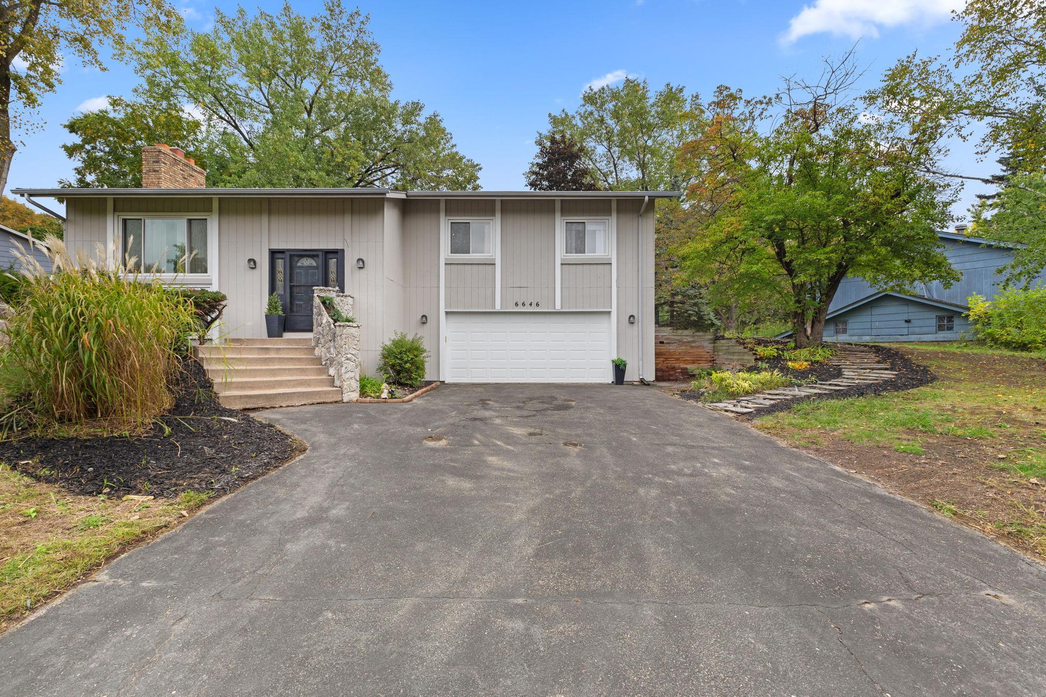 View of Residential at 6646 Cardinal Circle, Maple Grove MN 55369, Maple Grove (42 of 46) - Mike Wilen | Minnesota Team Real Estate