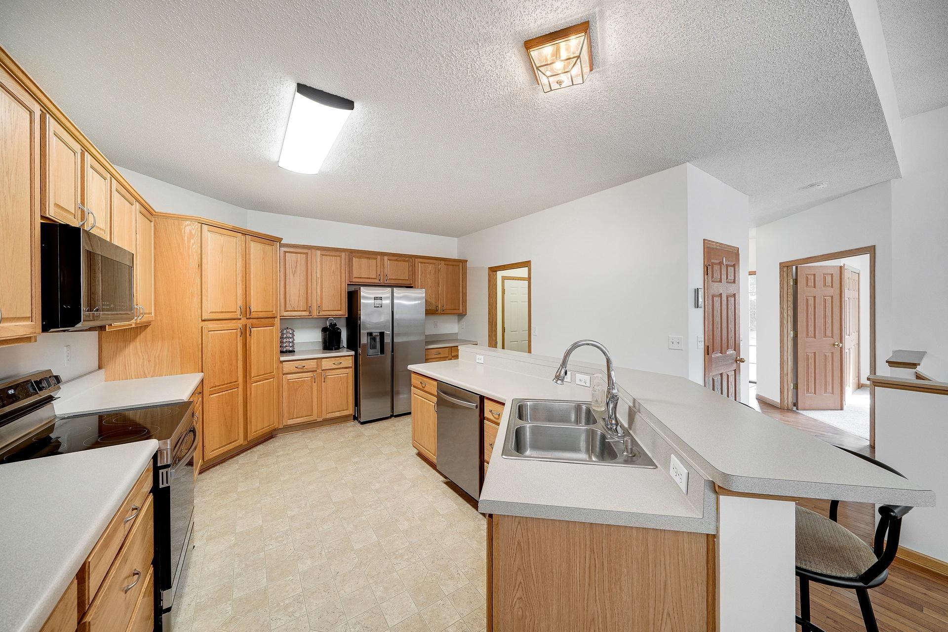 View of Residential at 218 River Woods Drive, Saint Paul Park MN 55071, Saint Paul Park (13 of 56) - Mike Wilen | Minnesota Team Real Estate