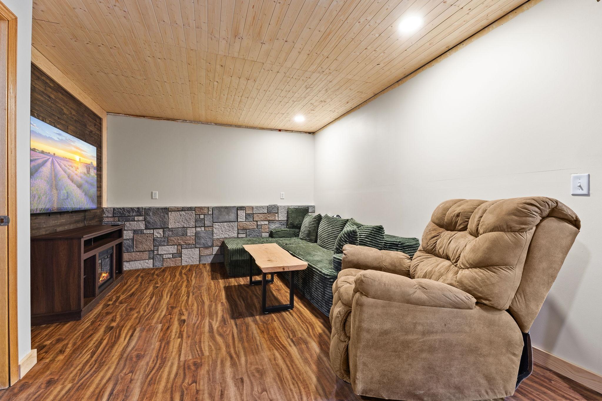 View of Residential at 30731 Redding Avenue, Shafer MN 55074, Shafer (22 of 41) - Mike Wilen | Minnesota Team Real Estate