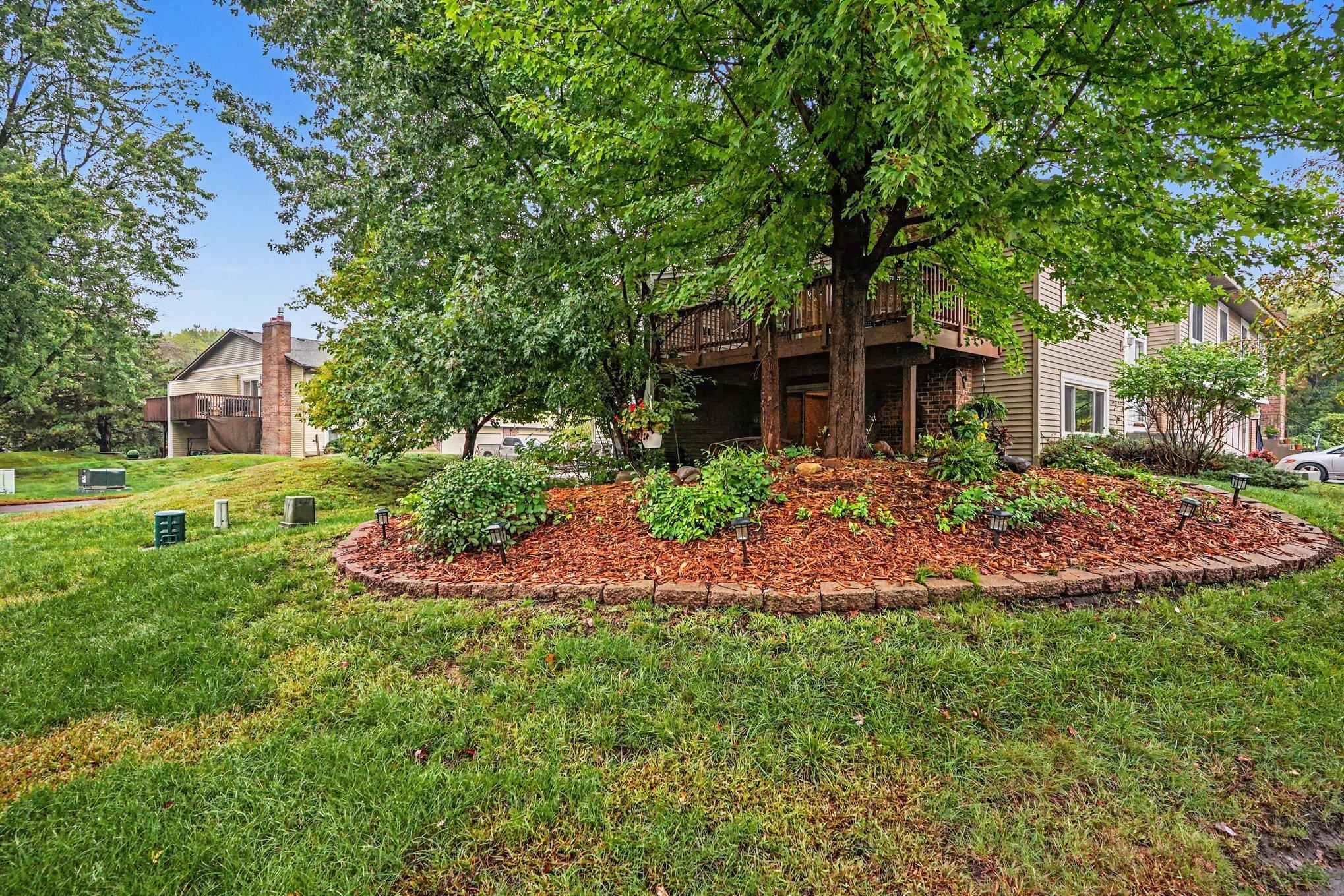 View of Residential at 14054 Heywood Path, Apple Valley MN 55124, Apple Valley (19 of 20) - Mike Wilen | Minnesota Team Real Estate
