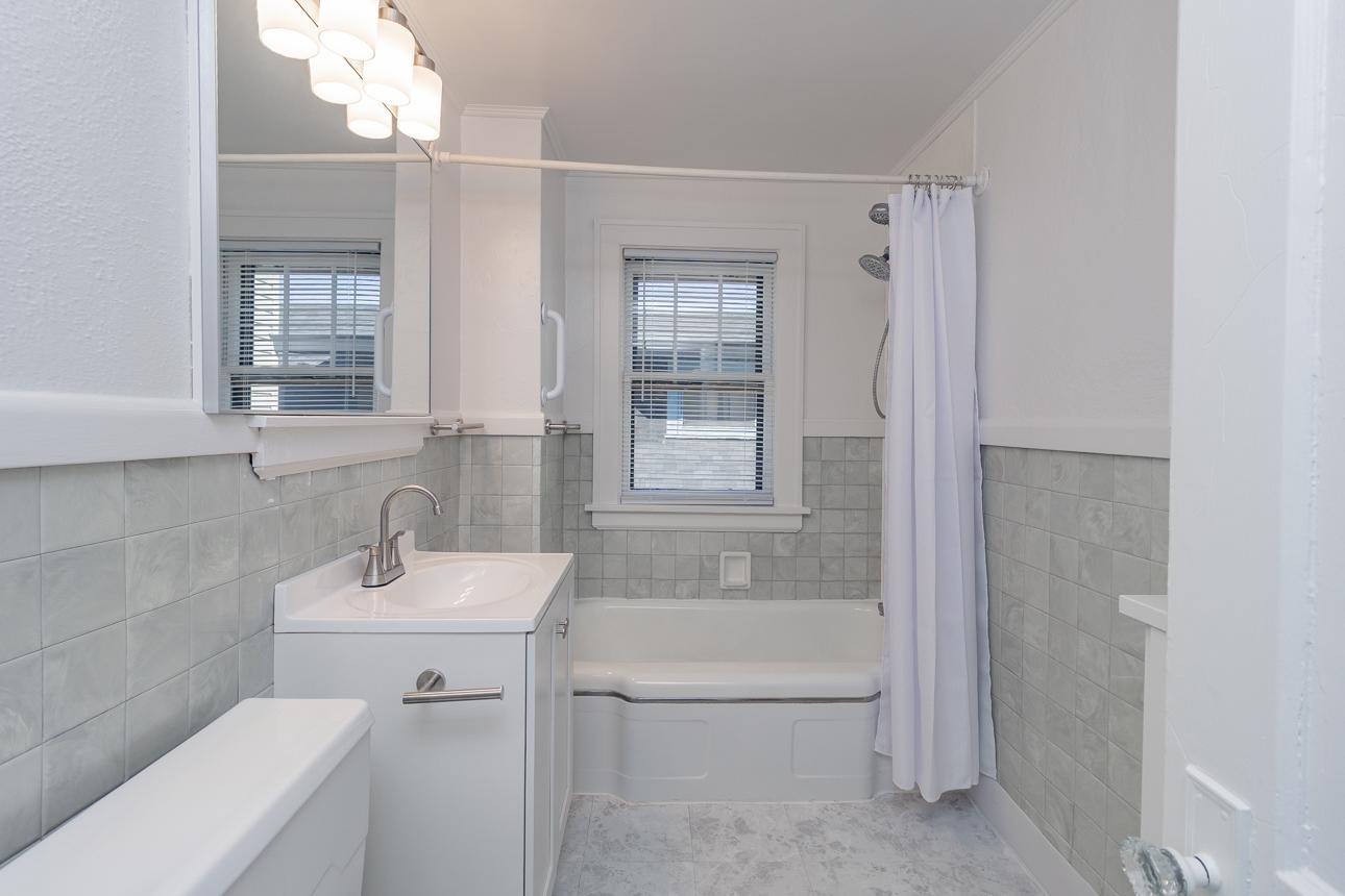 View of Residential at 1144 Charles Avenue, Saint Paul MN 55104, Saint Paul (17 of 27) - Mike Wilen | Minnesota Team Real Estate