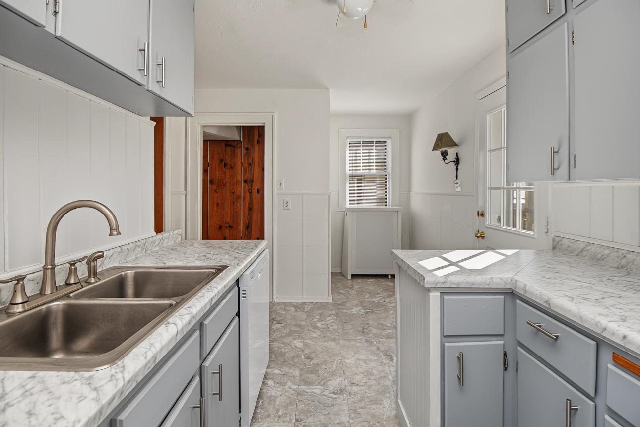 View of Residential at 1144 Charles Avenue, Saint Paul MN 55104, Saint Paul (12 of 27) - Mike Wilen | Minnesota Team Real Estate